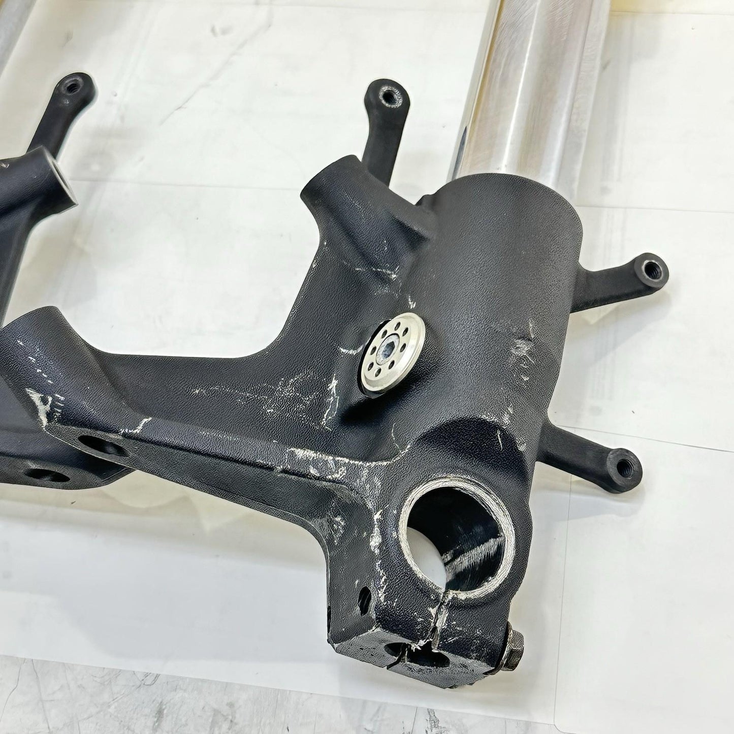 2011 - 2026 SUZUKI GSX 600 GSXR 750 FRONT FORKS LOWER TRIPLE TREE SUSPENSION SET