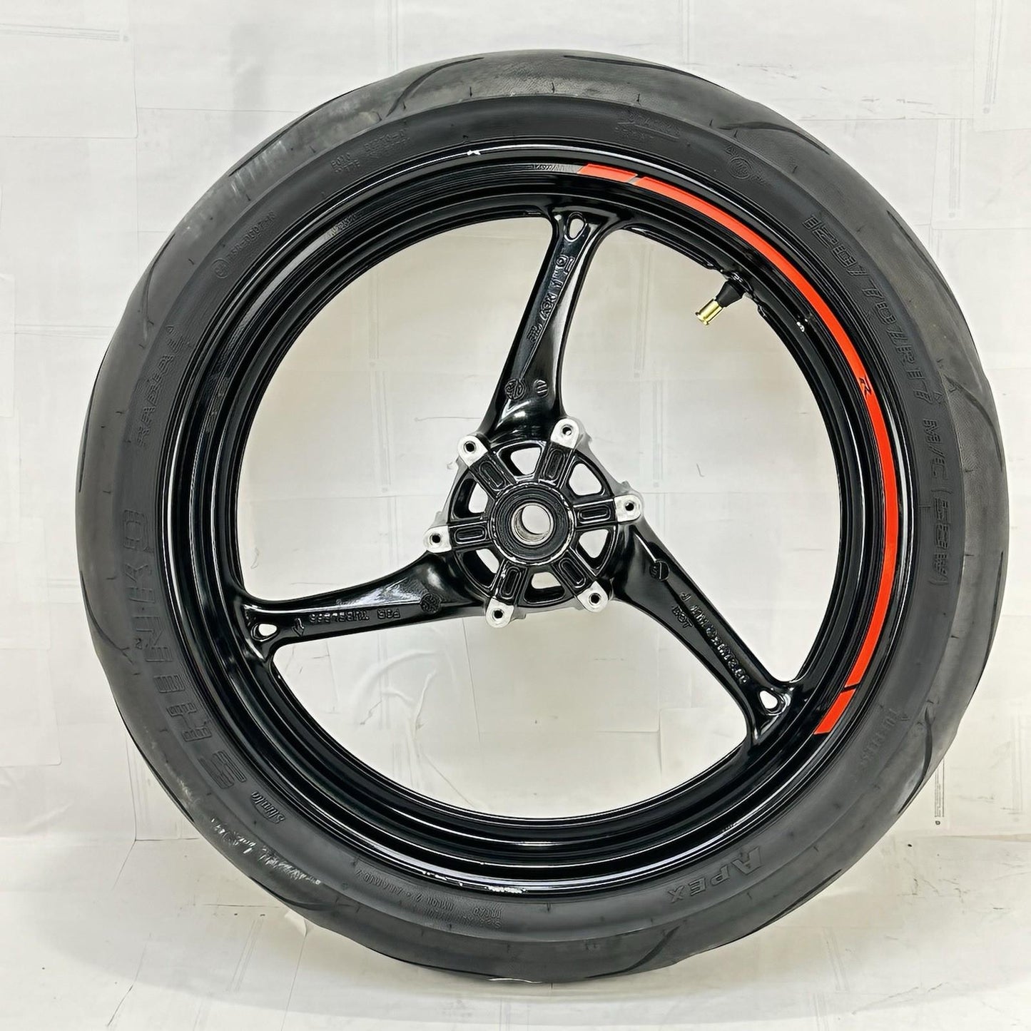 2011 - 2026 SUZUKI GSX 600 GSXR 750 FRONT WHEEL RIM TIRE RUBBER *SLIGHT SCUFFS*