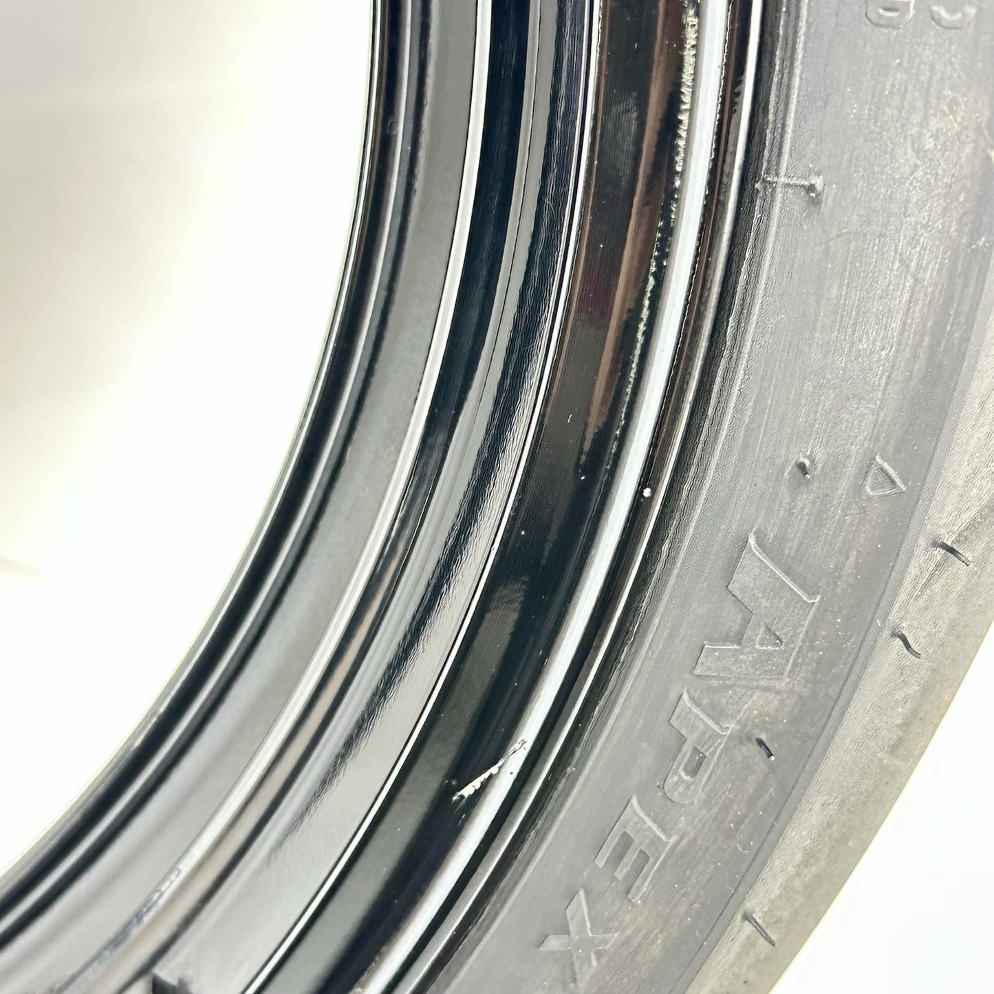 2011 - 2026 SUZUKI GSX 600 GSXR 750 FRONT WHEEL RIM TIRE RUBBER *SLIGHT SCUFFS*