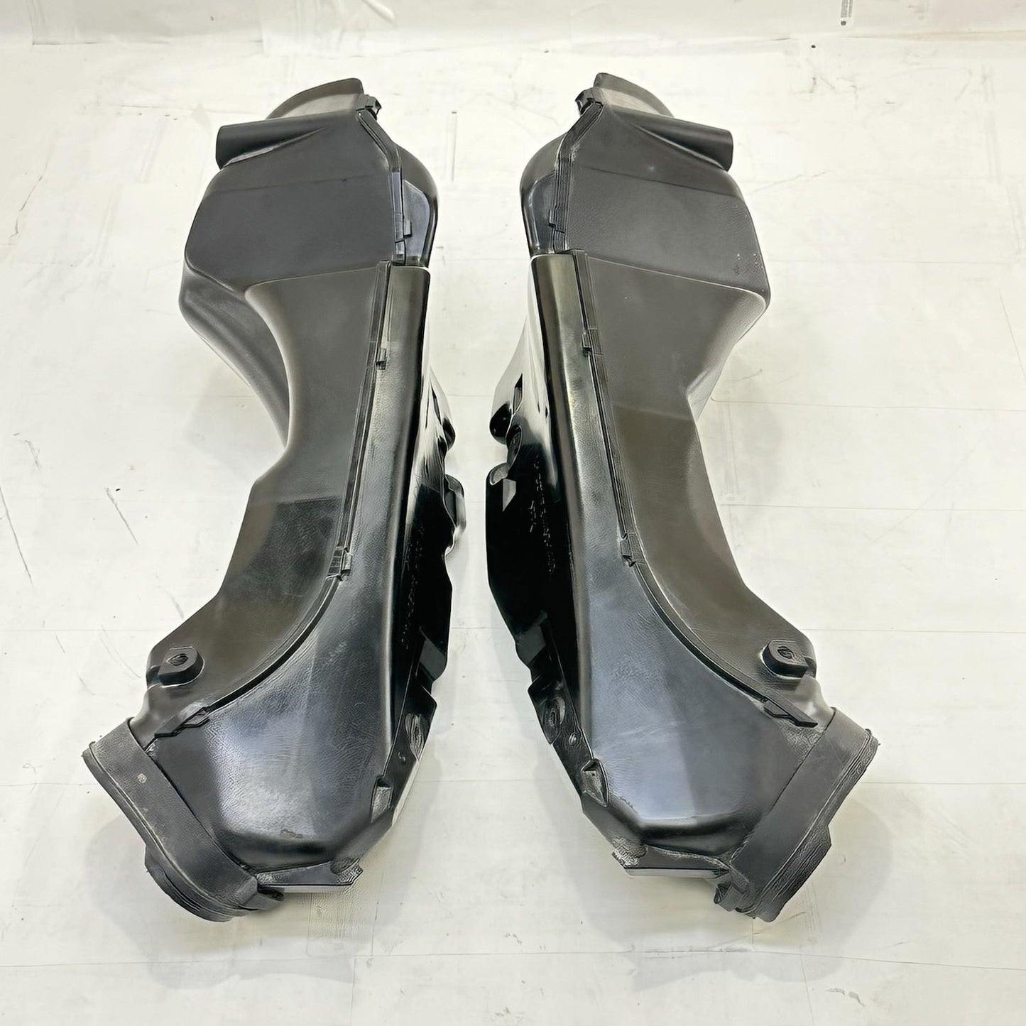 2011 - 2026 SUZUKI GSX 600 GSXR 750 AIR DUCTS INTAKE TUBES SET PAIR STOCK
