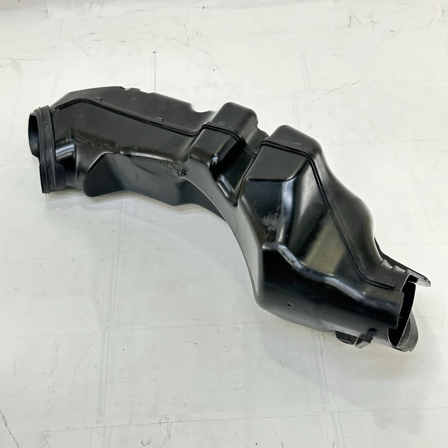 2011 - 2026 SUZUKI GSX 600 GSXR 750 AIR DUCTS INTAKE TUBES SET PAIR STOCK