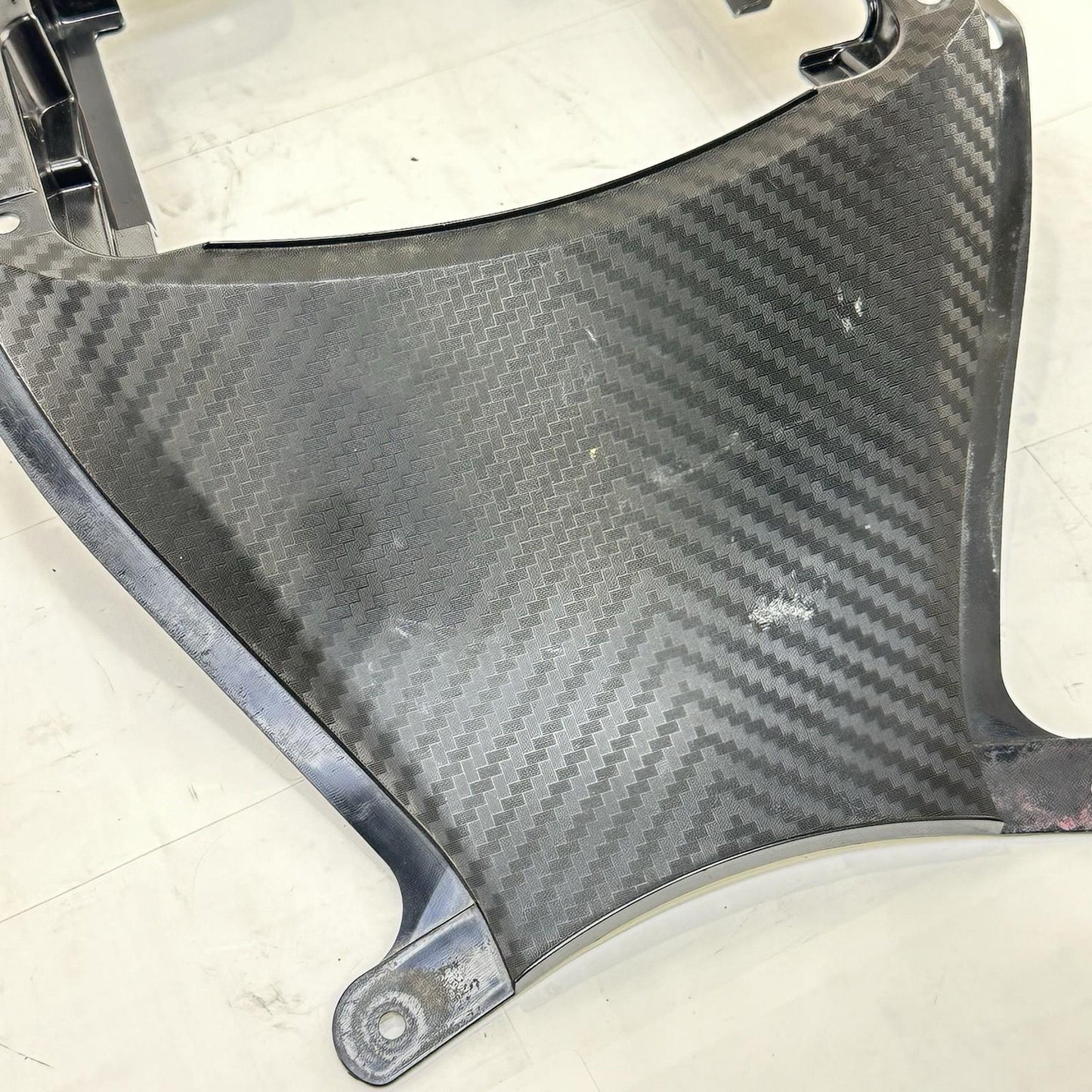 2011 - 2026 SUZUKI GSX 600 GSXR 750 REAR CENTER SEAT COWL FAIRING BLACK *CRACK*