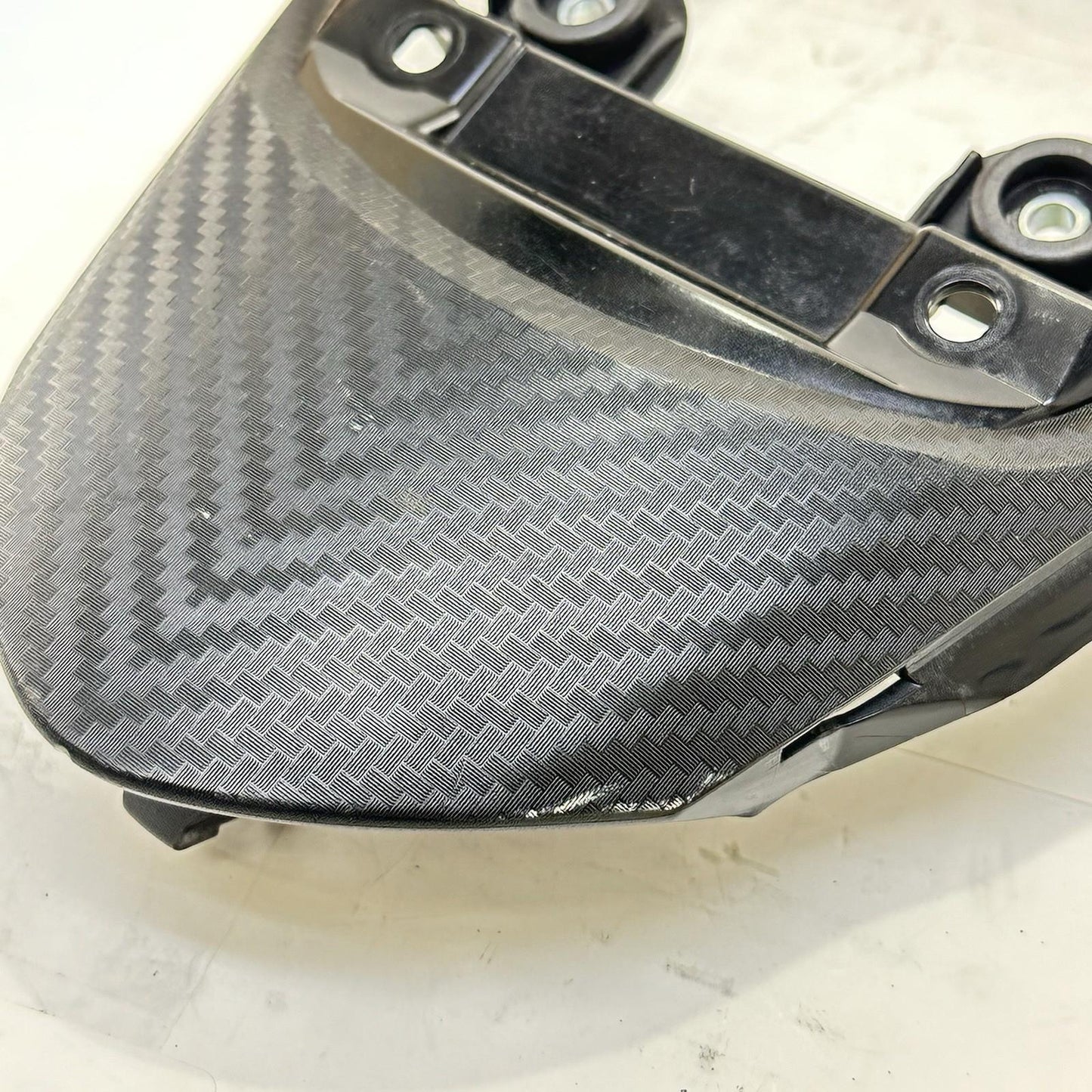 2011 - 2026 SUZUKI GSX 600 GSXR 750 REAR CENTER SEAT COWL FAIRING BLACK *CRACK*