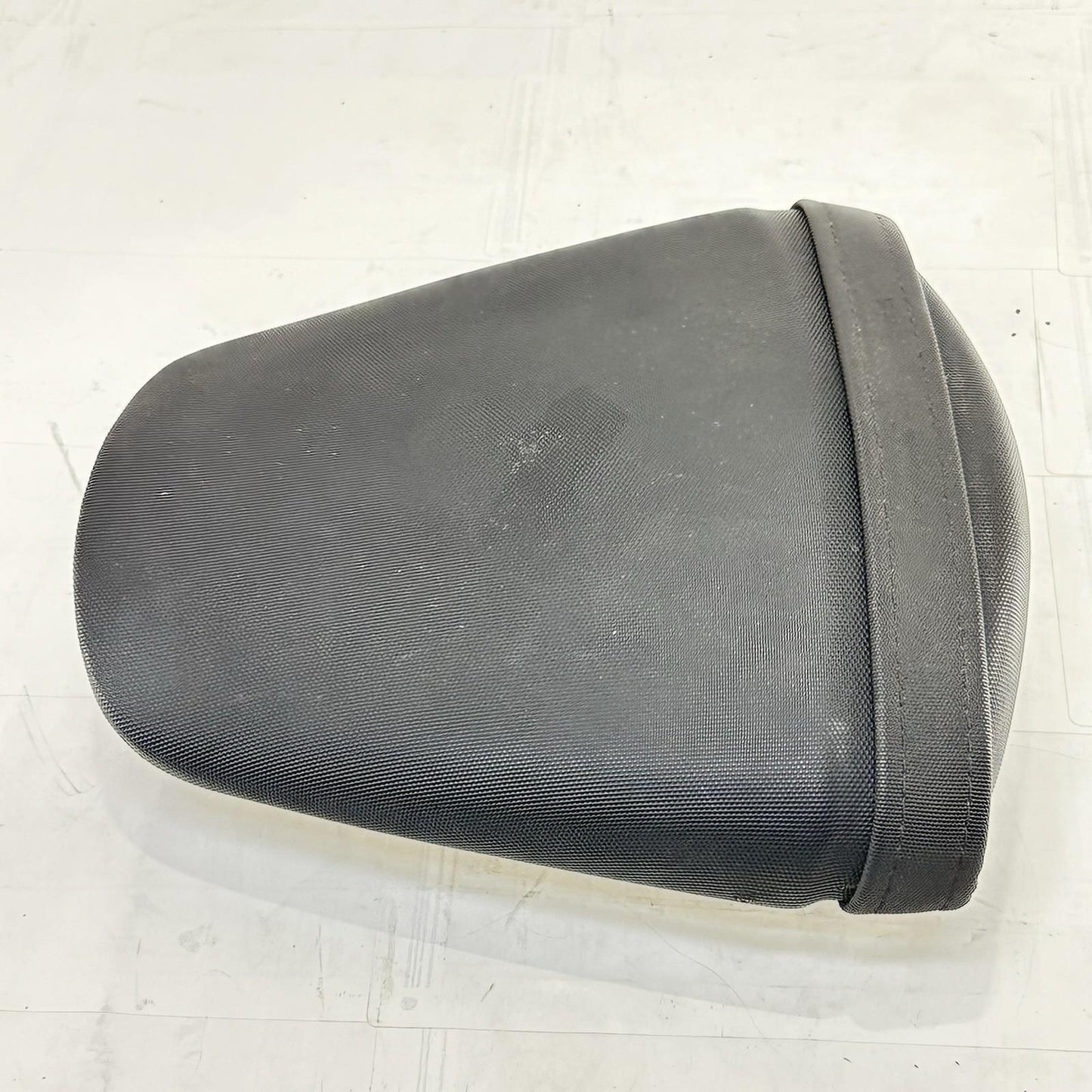 2011 - 2026 SUZUKI GSX 600 GSXR 750 REAR SEAT BACK PASSENGER PILLION STOCK