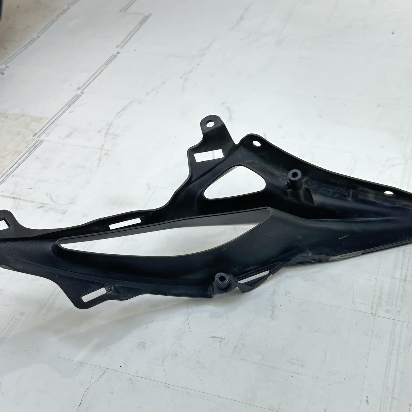 2011 - 2026 SUZUKI GSX 600 GSXR 750 FRONT NOSE COWL CENTER FAIRING LOWER TRIM