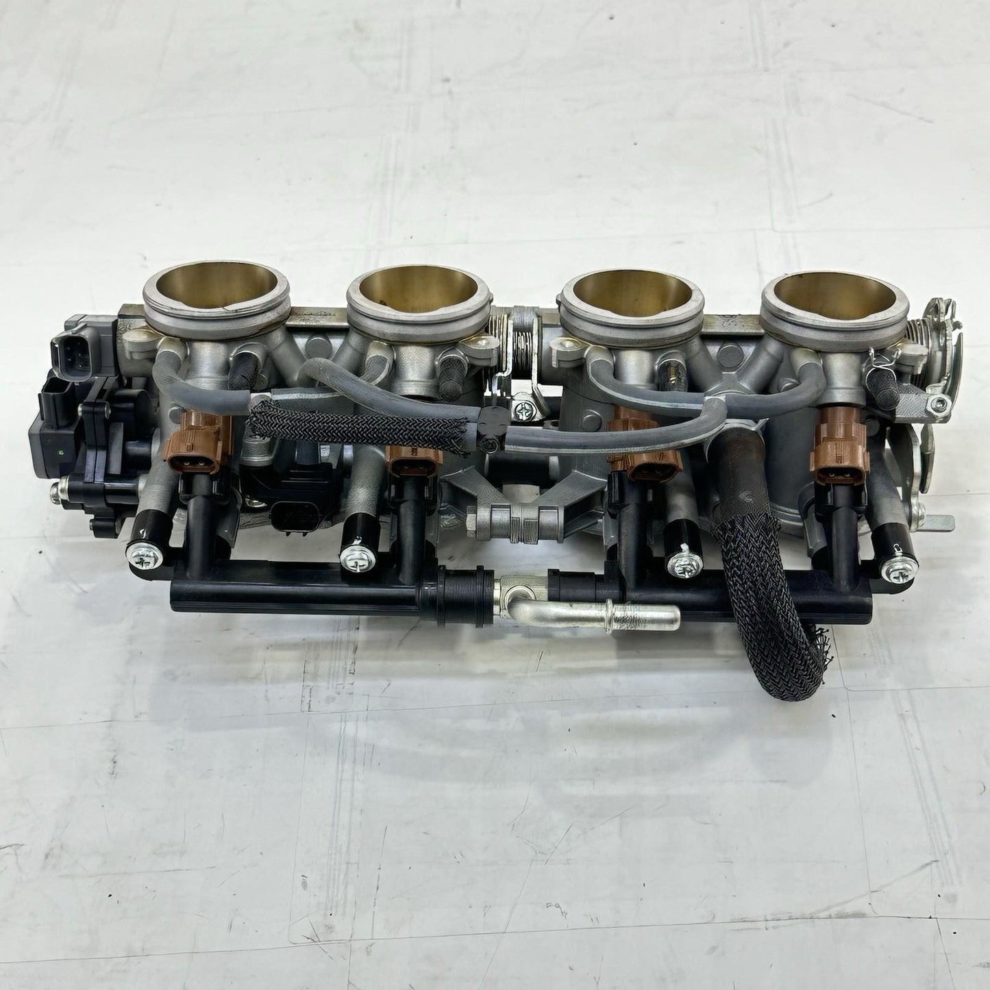 2011 - 2026 SUZUKI GSX 600 GSXR 750 THROTTLE BODY FUEL INJECTOR RAILING STOCK