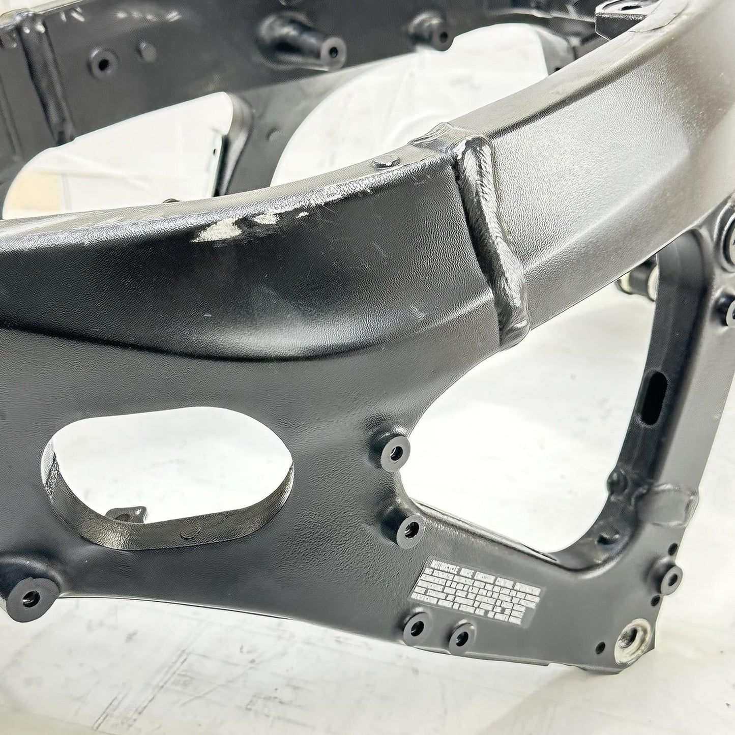 2011 - 2026 SUZUKI GSX 600 GSXR 750 MAIN FRAME BODY CHASSIS BLACK STOCK