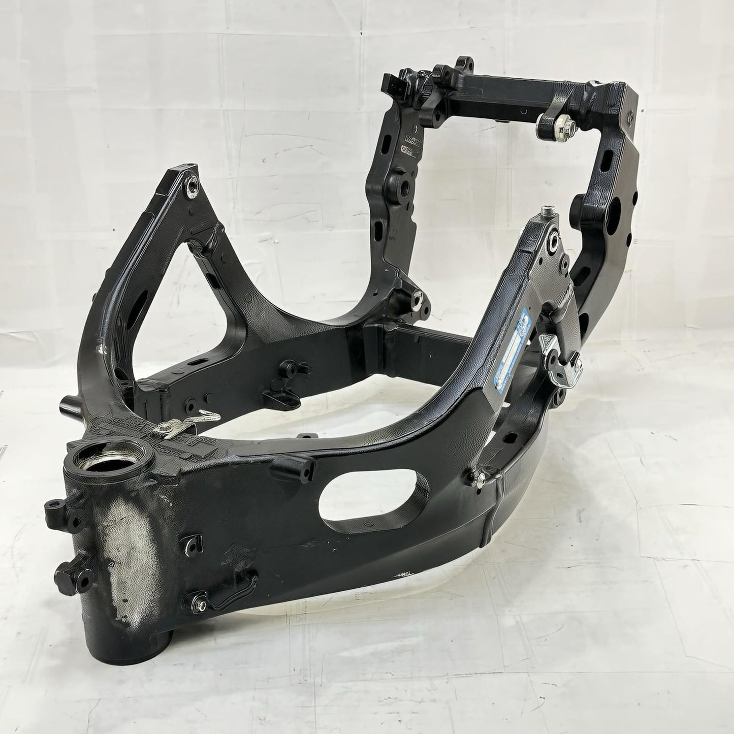 2011 - 2026 SUZUKI GSX 600 GSXR 750 MAIN FRAME BODY CHASSIS BLACK STOCK