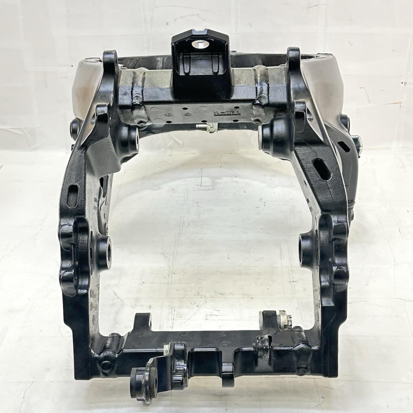 2011 - 2026 SUZUKI GSX 600 GSXR 750 MAIN FRAME BODY CHASSIS BLACK STOCK