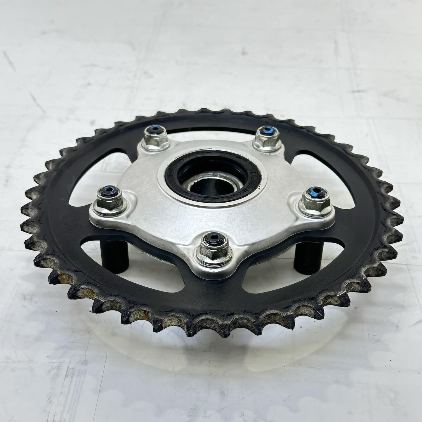 2021 - 2024 APRILIA TUONO V4 1100 REAR SPROCKET BACK WHEEL RIM HUB MAIN DRIVE