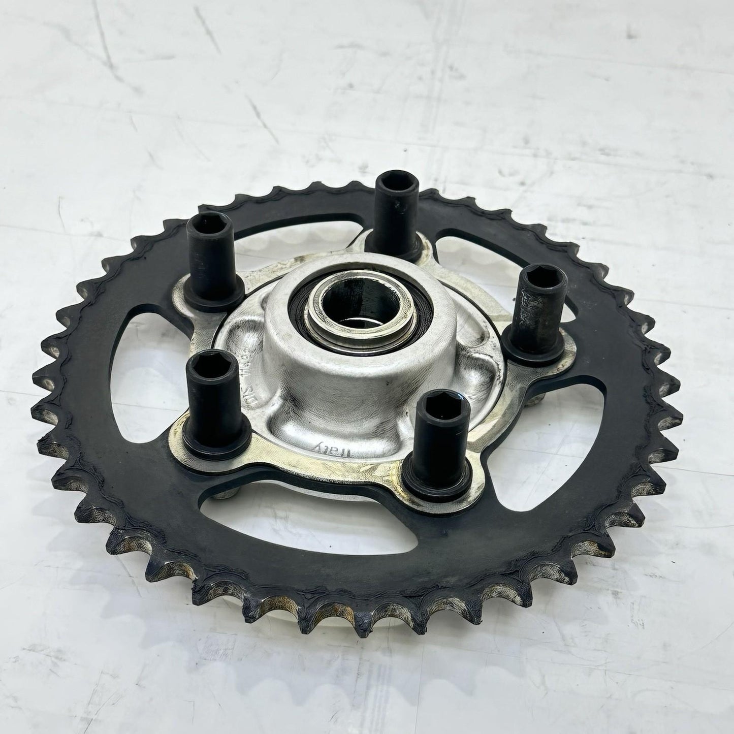 2021 - 2024 APRILIA TUONO V4 1100 REAR SPROCKET BACK WHEEL RIM HUB MAIN DRIVE