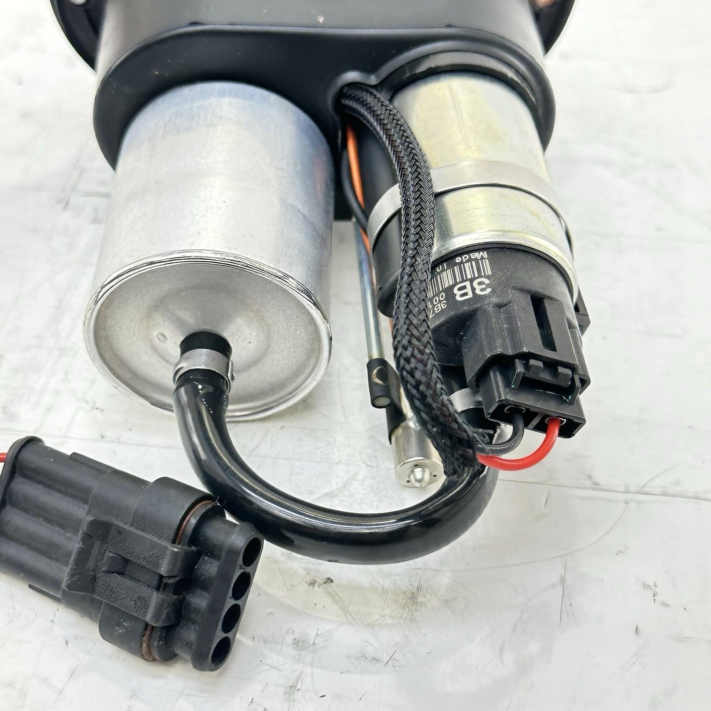 2021 - 2024 APRILIA TUONO V4 1100 FUEL PUMP GAS PETROL SENDING UNIT BOLTS SET