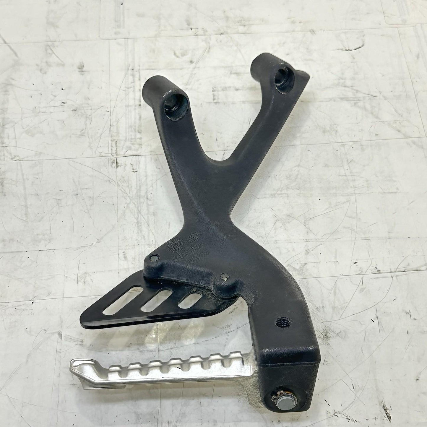 2021 - 2024 APRILIA TUONO V4 1100 PASSENGER PEGS REAR FOOT REST BACK LEG SET
