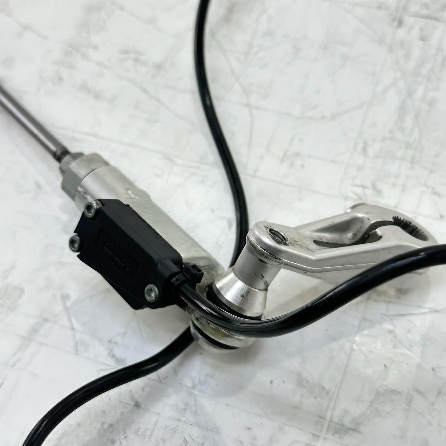 2021 - 2024 APRILIA TUONO V4 1100 QUICKSHIFTER QS SENSOR LINKAGE LINK