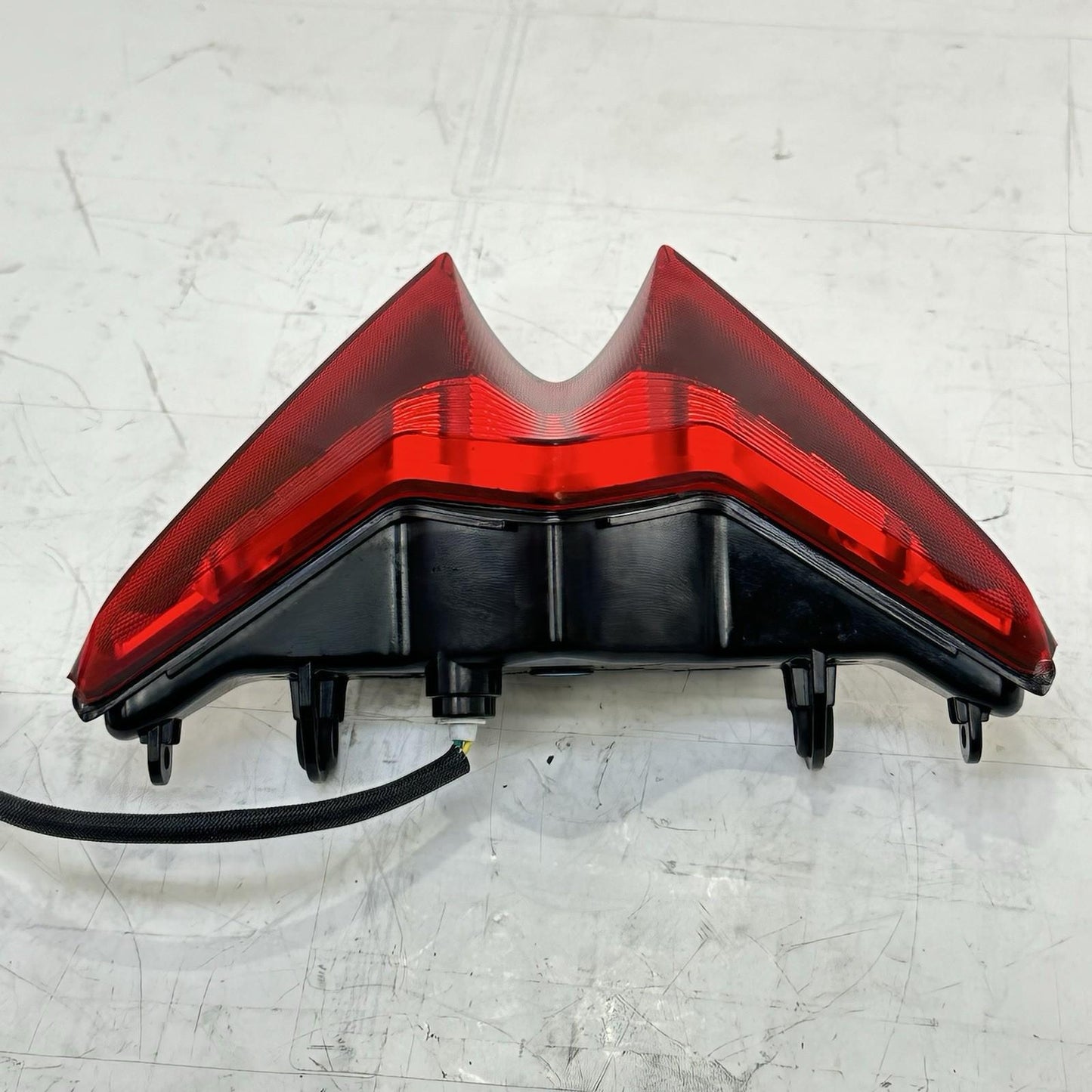 2021 - 2024 APRILIA TUONO V4 1100 TAILLIGHT REAR BRAKE LIGHT BACK LAMP STOCK