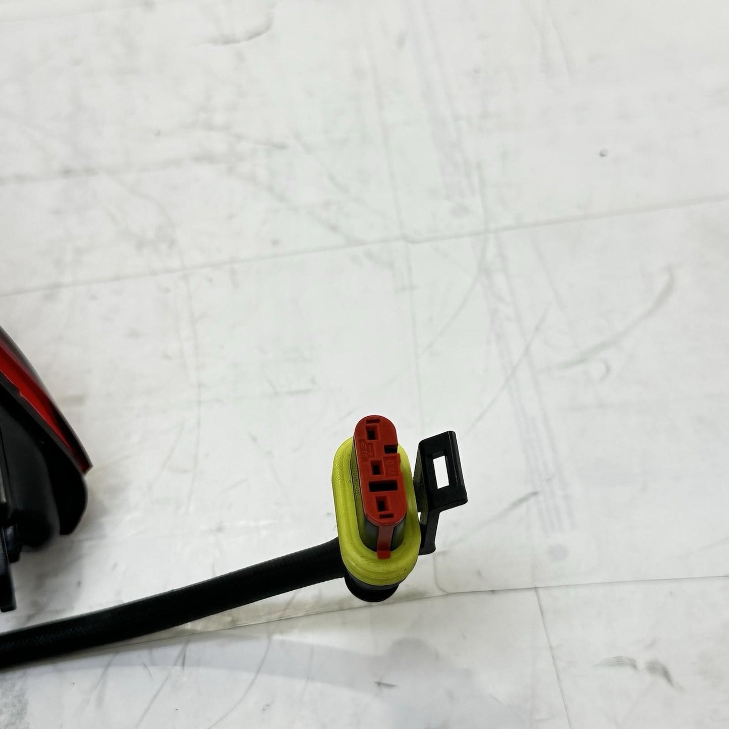 2021 - 2024 APRILIA TUONO V4 1100 TAILLIGHT REAR BRAKE LIGHT BACK LAMP STOCK