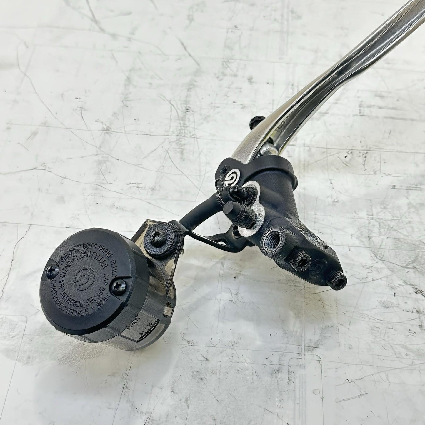 2021 - 2024 APRILIA TUONO V4 1100 FRONT BRAKE MASTER CYLINDER LEVER RESERVOIR