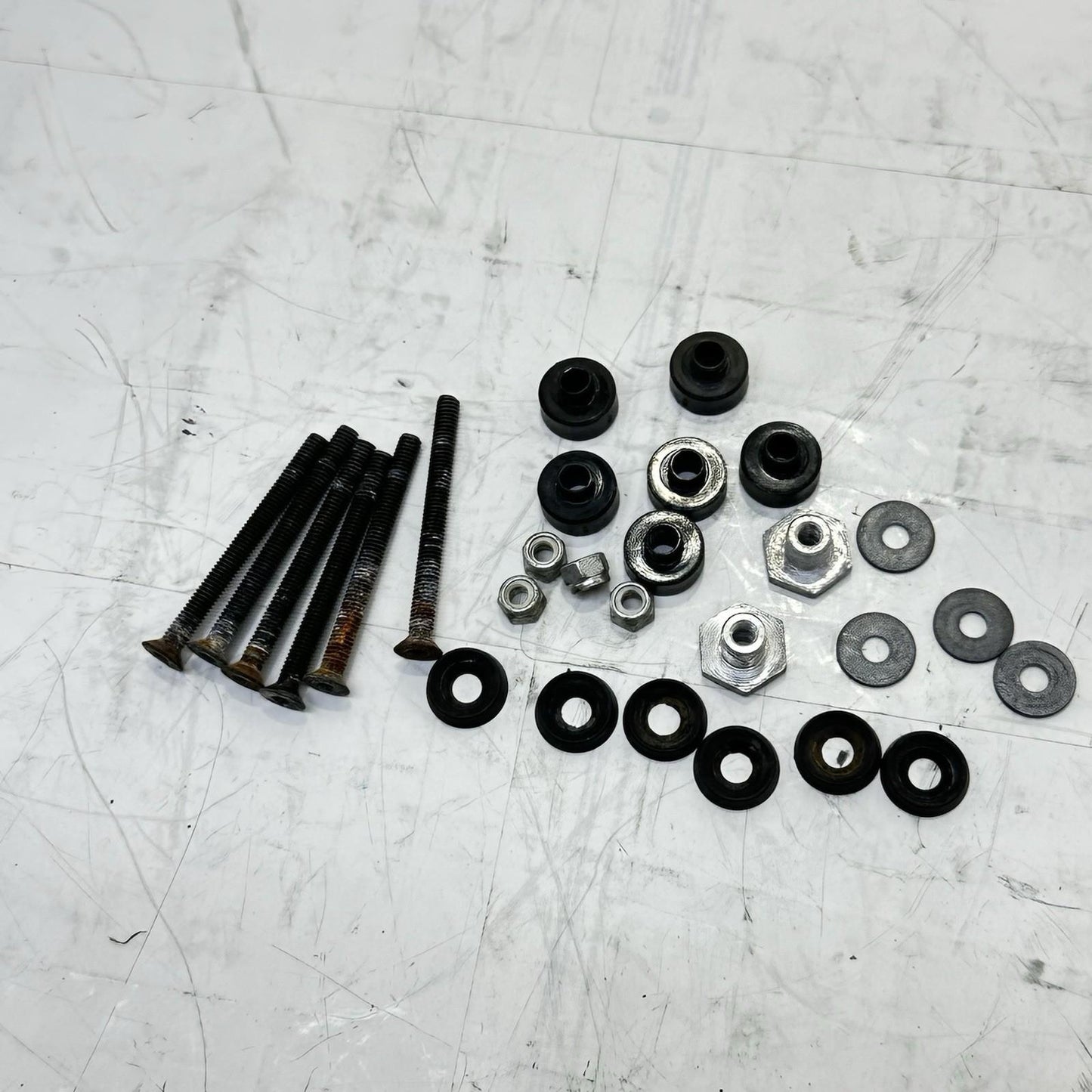 2021 - 2024 APRILIA TUONO V4 1100 RADIATOR COOLING FAN ENGINE MOTOR BOLTS SET