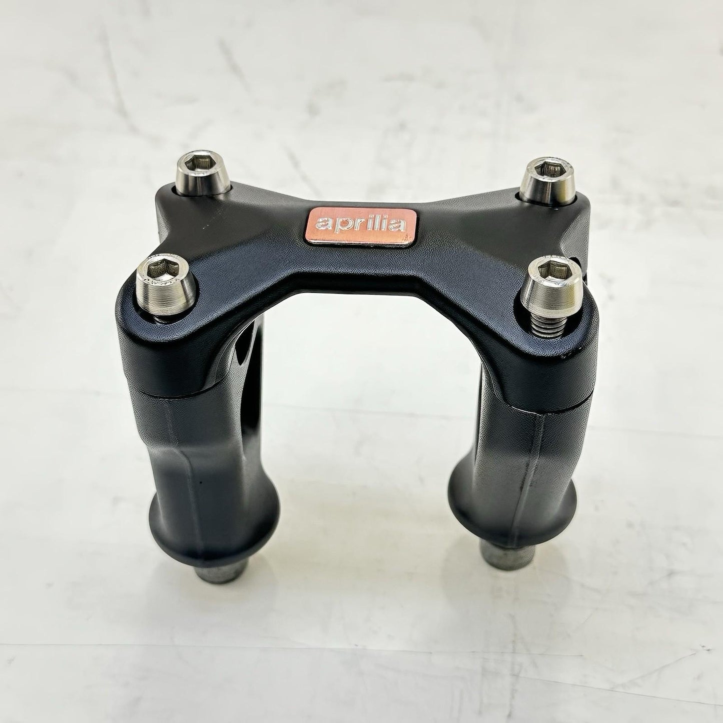 2021 - 2024 APRILIA TUONO V4 1100 HANDLE BAR RISER BRACKET CLAMP PLATE BOLTS