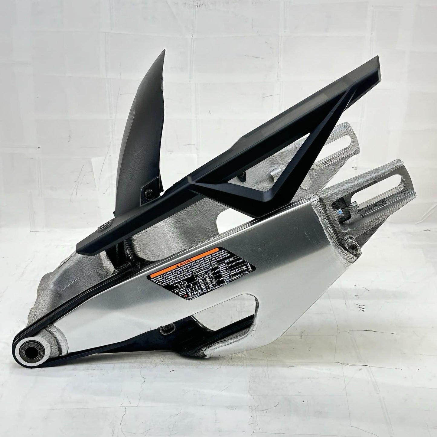 2021 - 2024 APRILIA TUONO V4 1100 SWINGARM REAR SHOCK SUSPENSION FRAME STOCK