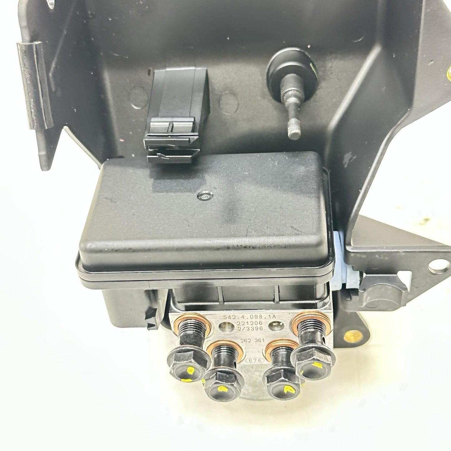 2018 - 2024 DUCATI PANIGALE V4S ABS PUMP BRAKE SYSTEM UNIT BRACKET MOUNT BOLTS