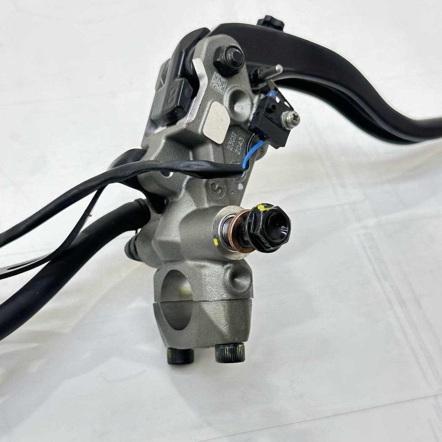 2018 - 2024 DUCATI PANIGALE V4S FRONT CLUTCH MASTER CYLINDER RESERVOIR BREMBO