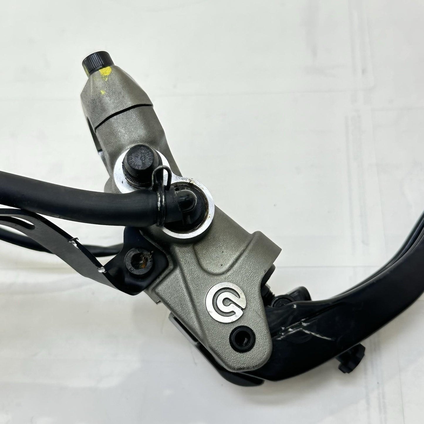 2018 - 2024 DUCATI PANIGALE V4S FRONT CLUTCH MASTER CYLINDER RESERVOIR BREMBO