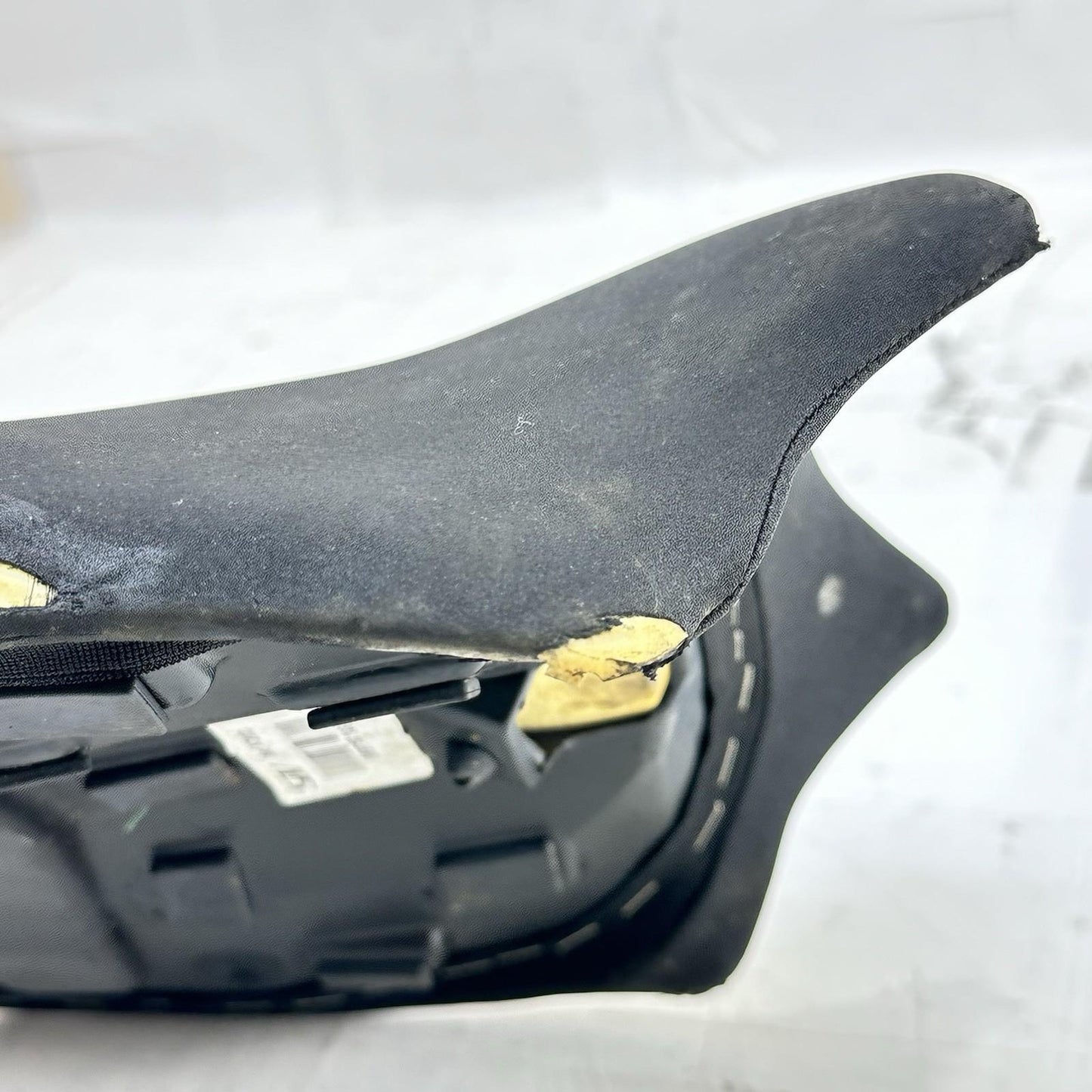 2018 - 2024 DUCATI PANIGALE V4S DRIVER SEAT FRONT SADDLE RED BLACK STOCK