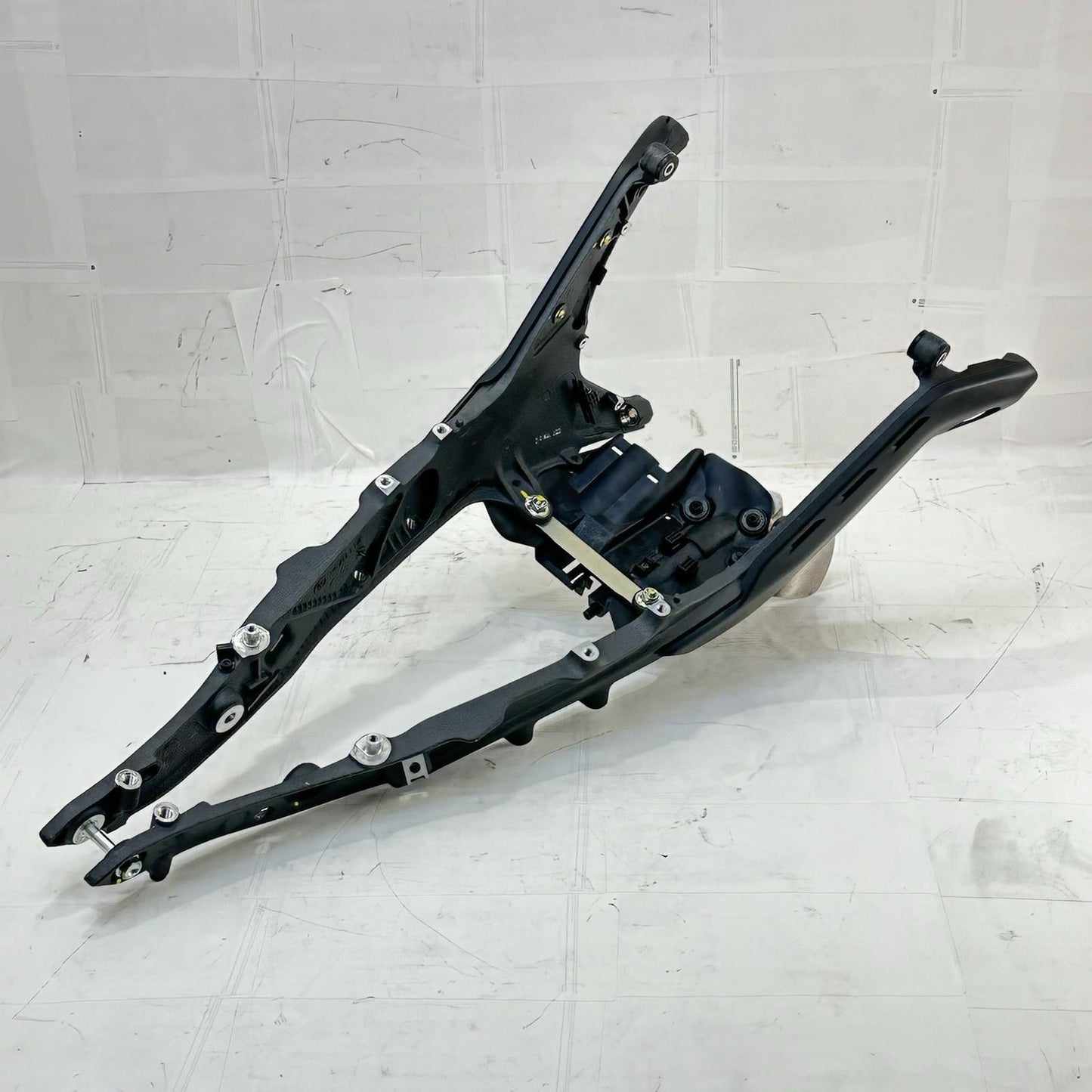 2018 - 2024 DUCATI PANIGALE V4S REAR SUBFRAME BACK UNDER TAIL FRAME STOCK