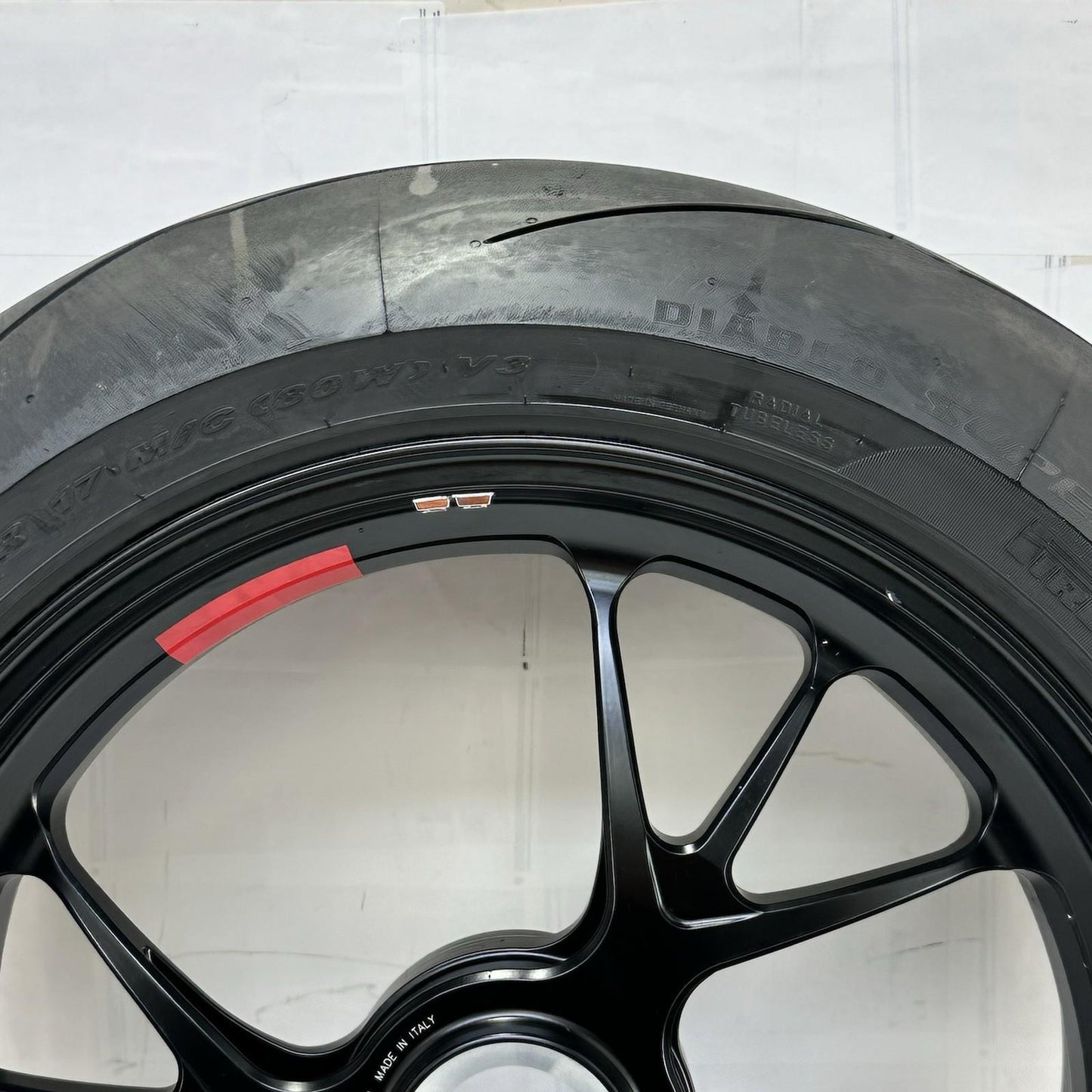 2018 - 2024 DUCATI PANIGALE V4S REAR WHEEL BACK RIM TIRE BLACK MARCHESINI FORGED