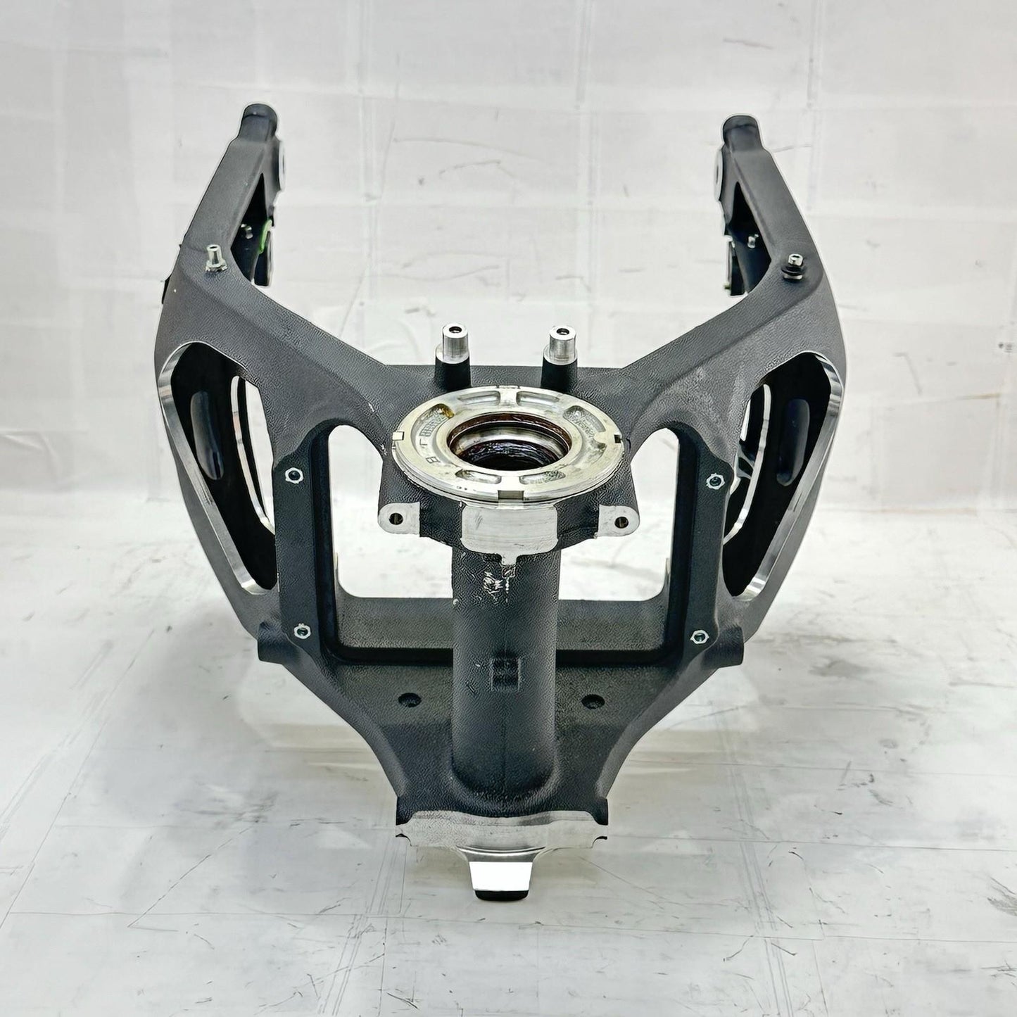 2018 - 2024 DUCATI PANIGALE V4 V4S FRAME BODY CHASSIS MAIN BLACK STOCK