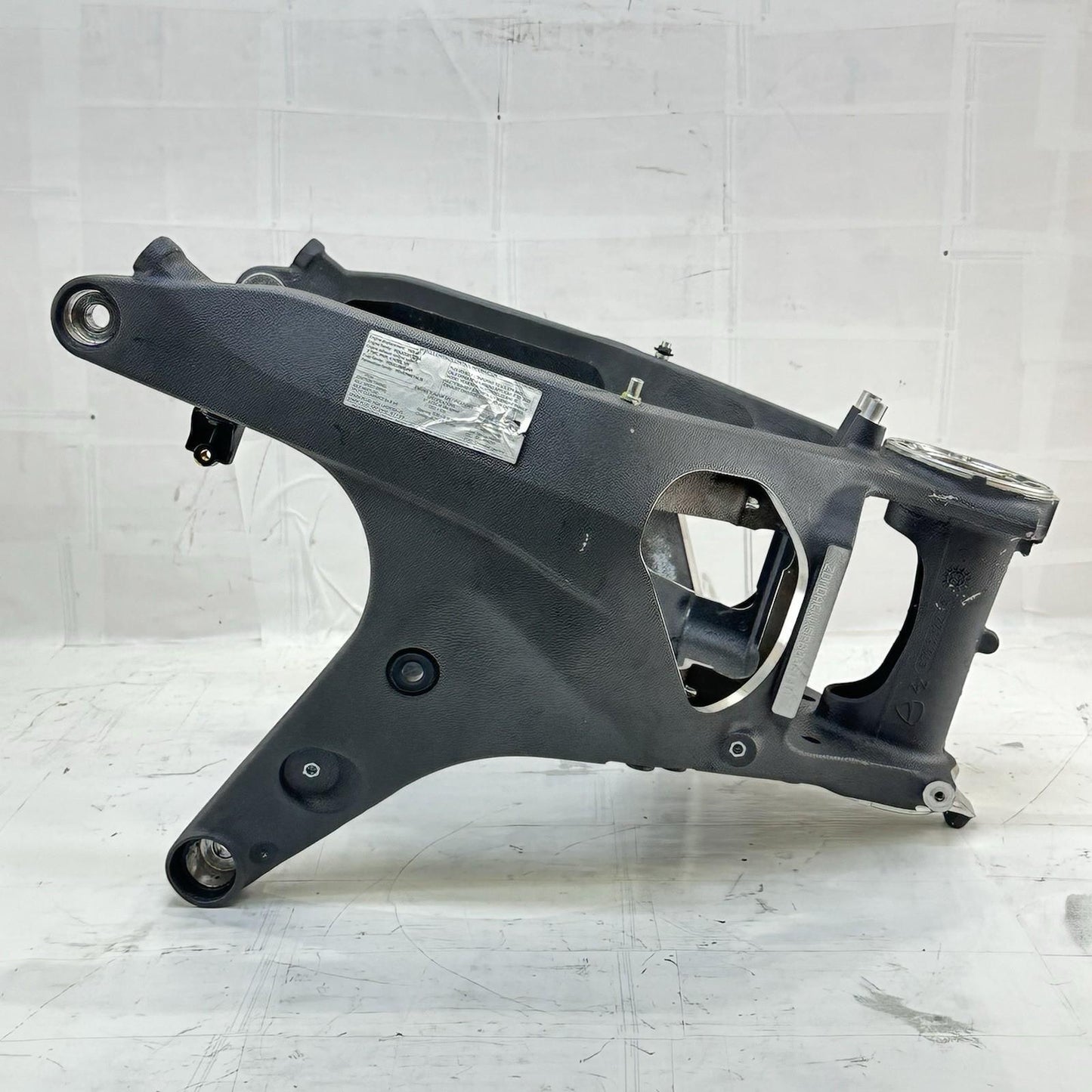 2018 - 2024 DUCATI PANIGALE V4 V4S FRAME BODY CHASSIS MAIN BLACK STOCK