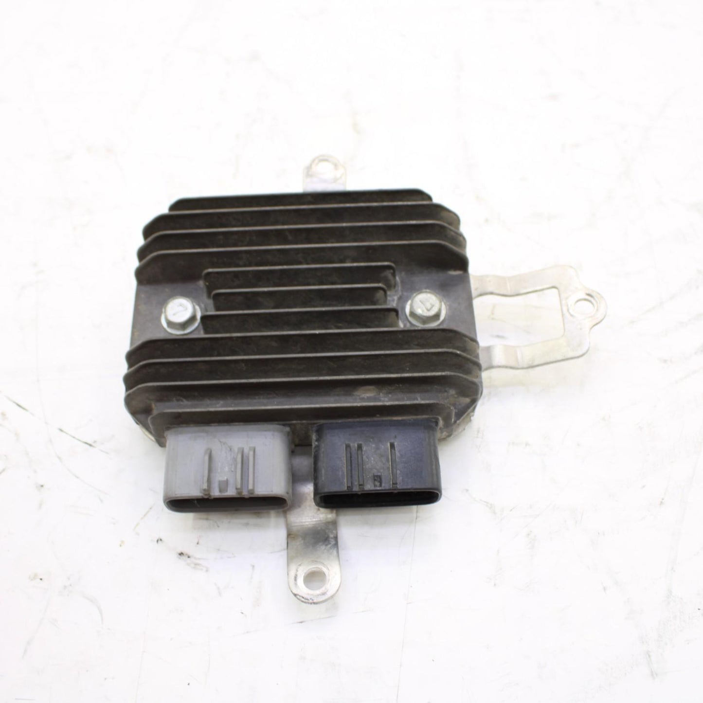 2011 - 2015 KAWASAKI NINJA ZX10R RECTIFIER VOLTAGE REGULATOR OEM 1056-0191