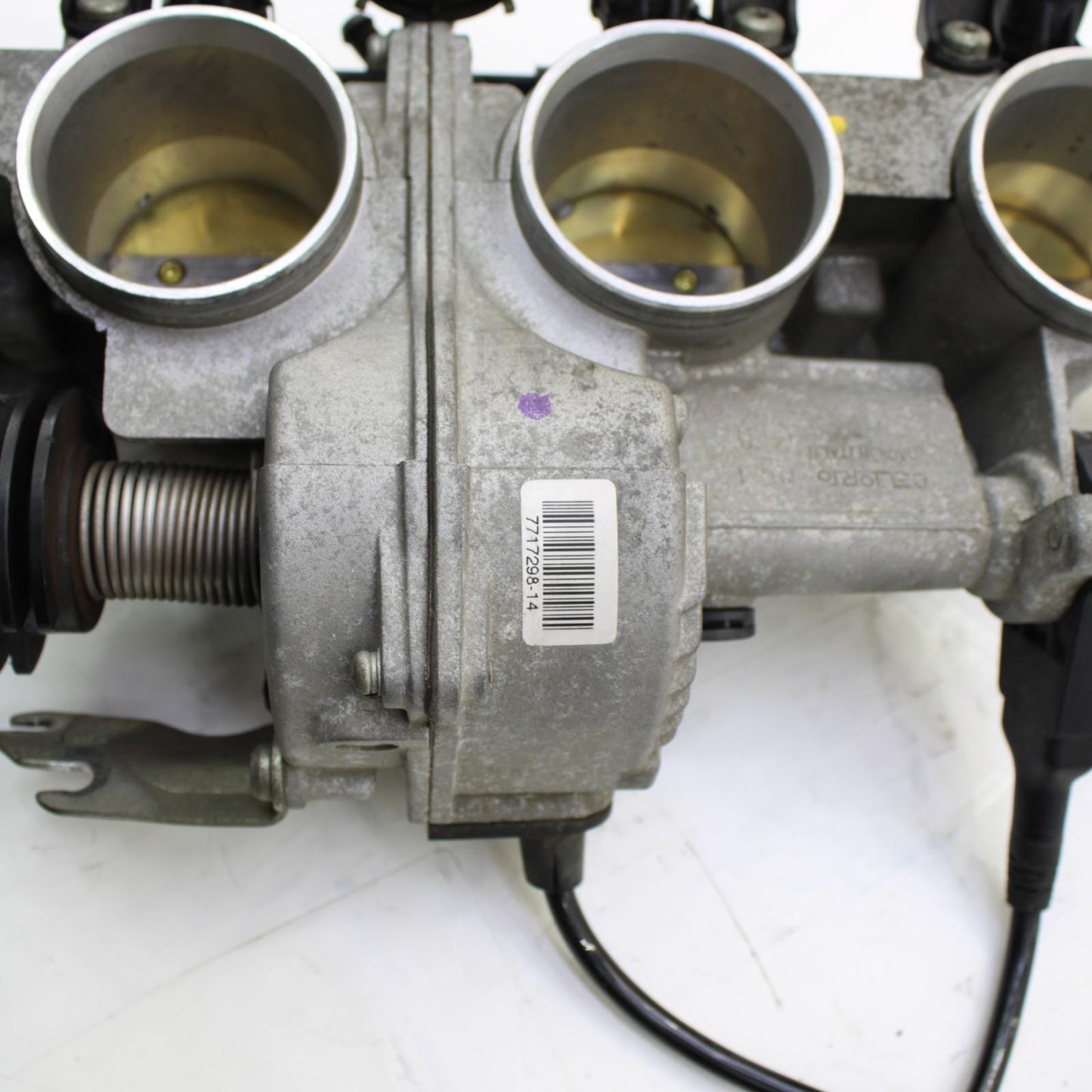 2009 - 2014 BMW S1000RR THROTTLE BODY FUEL INJECTORS CARBS BODIES ELECTRICAL