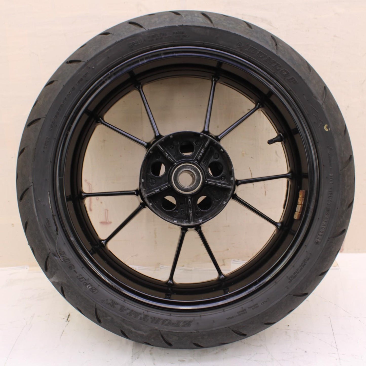 2010 - 2014 BMW S1000RR REAR WHEEL BACK DUNLOP TIRE BLACK STRAIGHT RIM STOCK