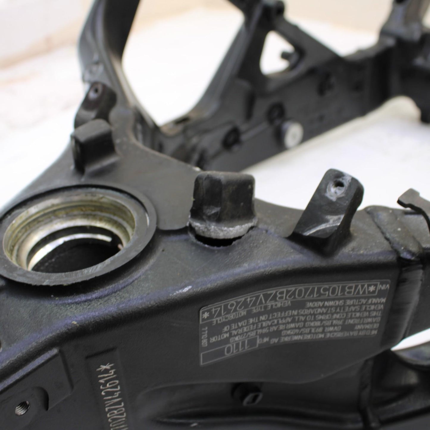 2009 - 2014 BMW S1000RR MAIN FRAME CHASSIS BLACK STRAIGHT STOCK NECK