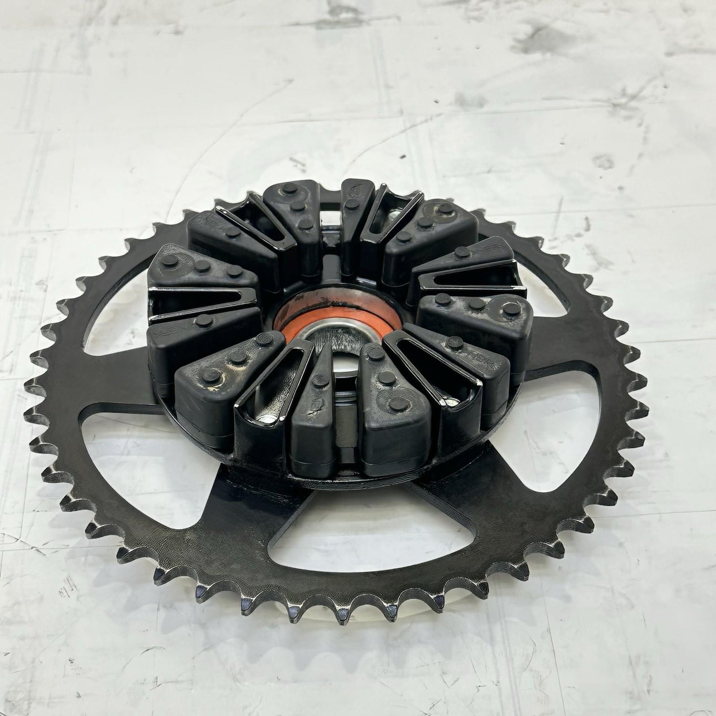 2009 - 2014 YAMAHA YZF R1 REAR SPROCKET BACK WHEEL MAIN CHAIN DRIVE CUSH HUB