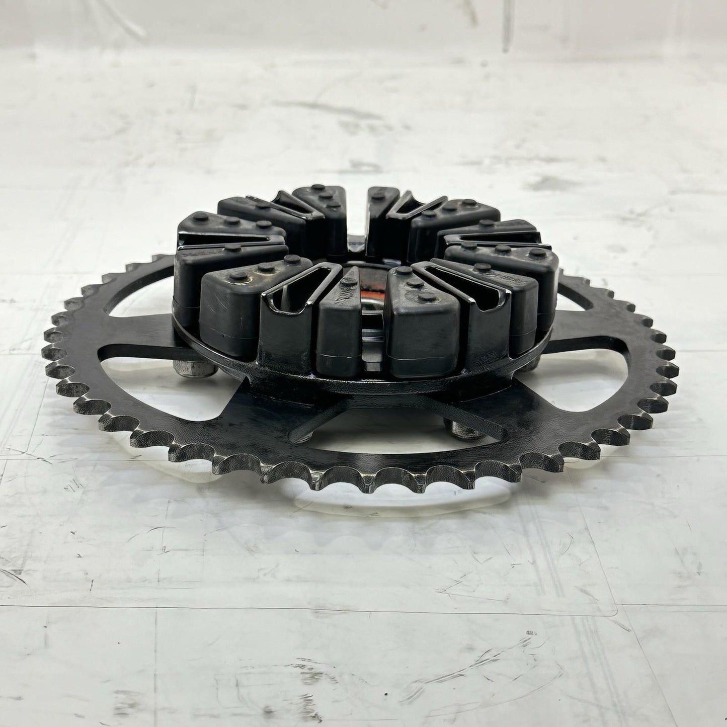 2009 - 2014 YAMAHA YZF R1 REAR SPROCKET BACK WHEEL MAIN CHAIN DRIVE CUSH HUB