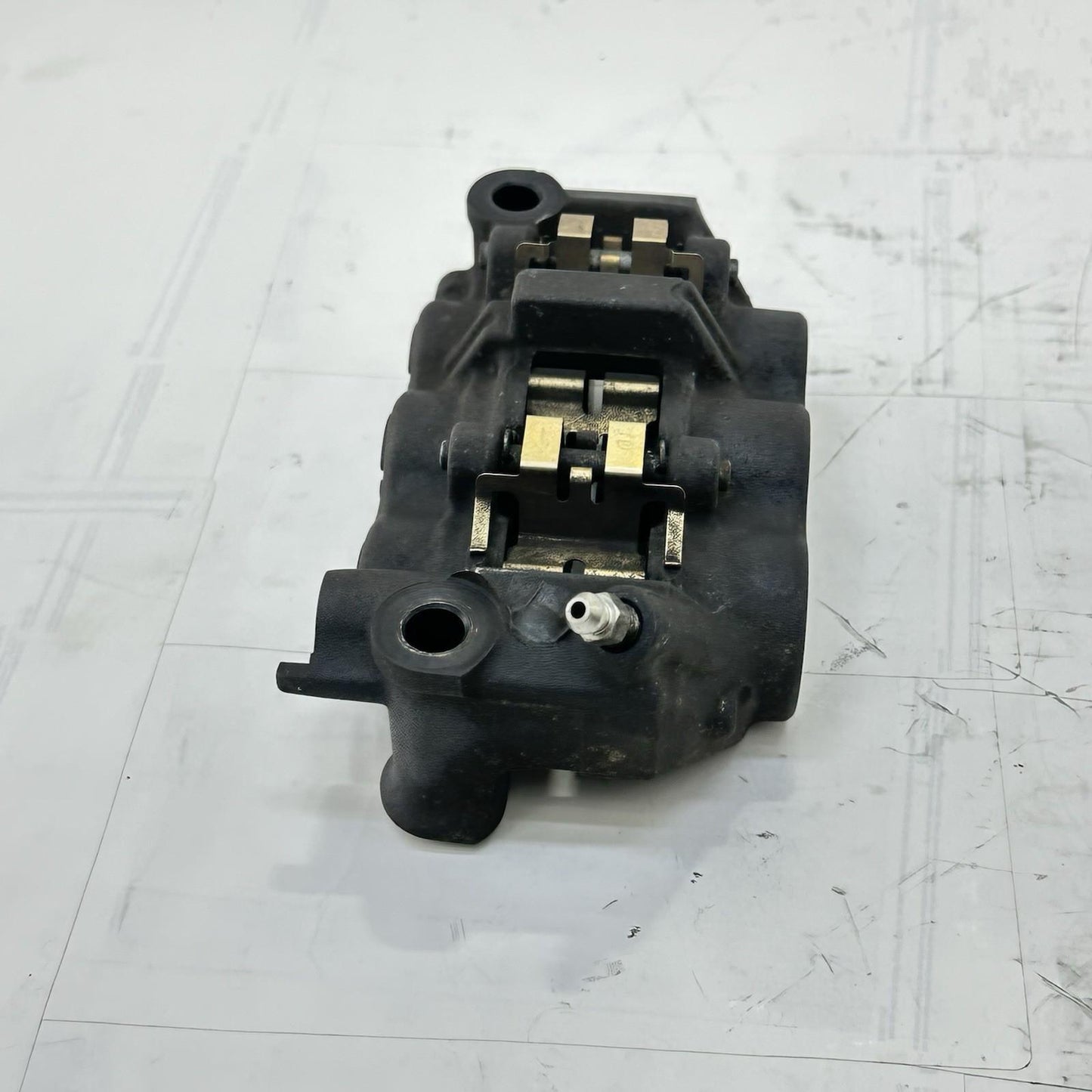 2009 - 2014 YAMAHA YZF R1 FRONT BRAKE CALIPERS LEFT RIGHT SET PAIR STOCK