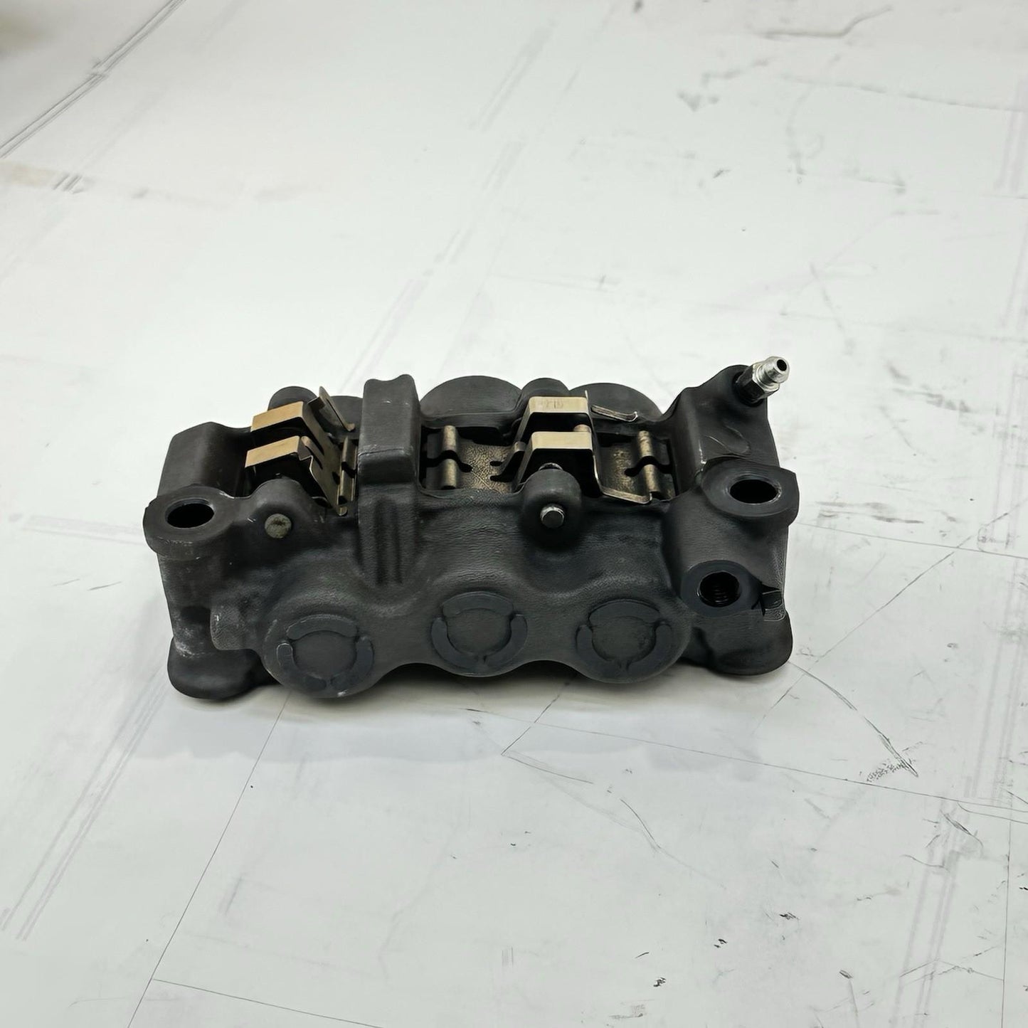 2009 - 2014 YAMAHA YZF R1 FRONT BRAKE CALIPERS LEFT RIGHT SET PAIR STOCK