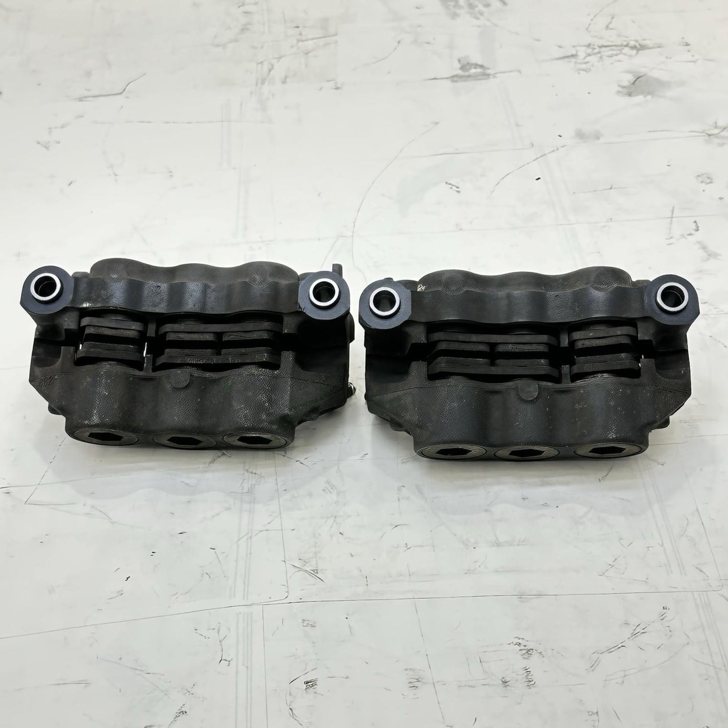 2009 - 2014 YAMAHA YZF R1 FRONT BRAKE CALIPERS LEFT RIGHT SET PAIR STOCK