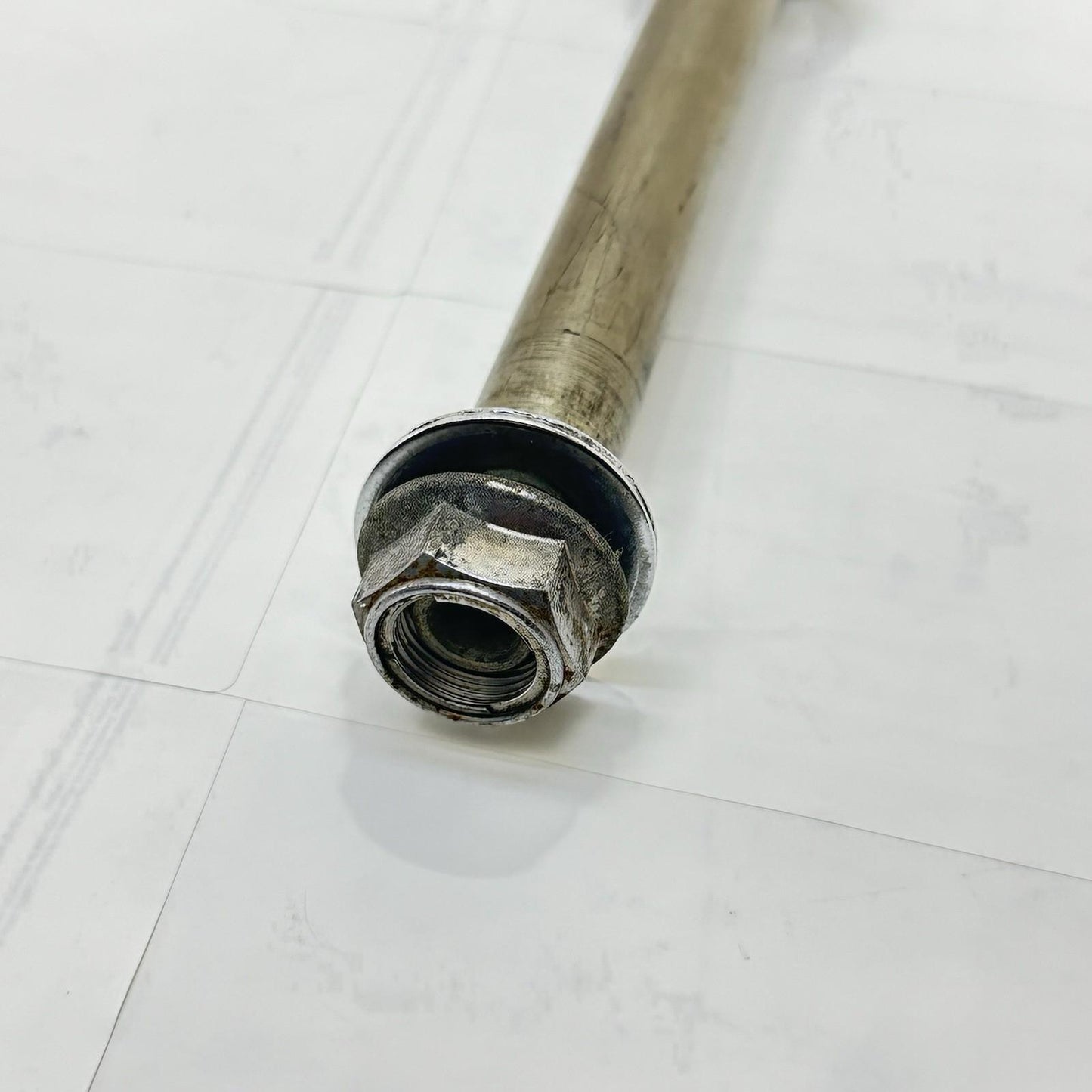 2009 - 2014 YAMAHA YZF R1 SWINGARM PIVOT BOLT REAR BACK FRAME AXLE NUT STOCK