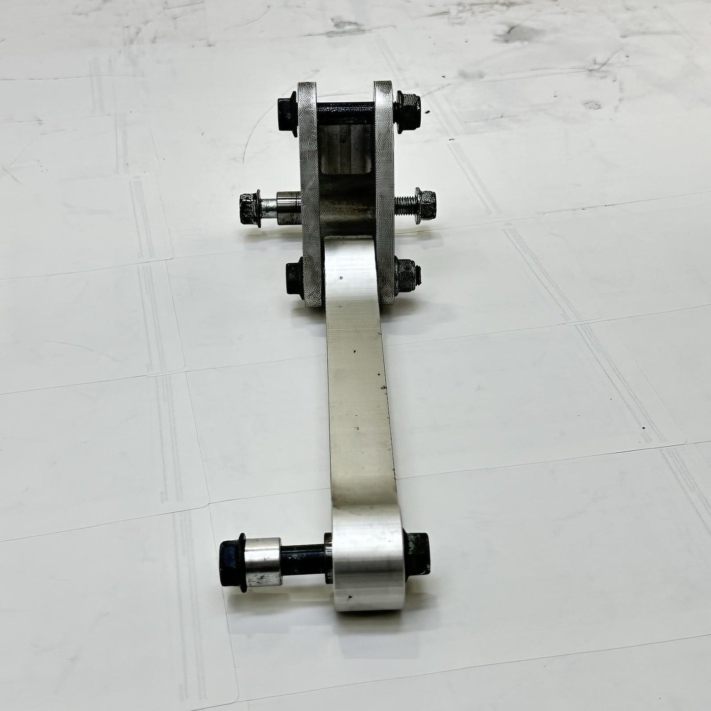 2009 - 2014 YAMAHA YZF R1 DOG BONE REAR SHOCK LINKAGE SUSPENSION LINK STOCK