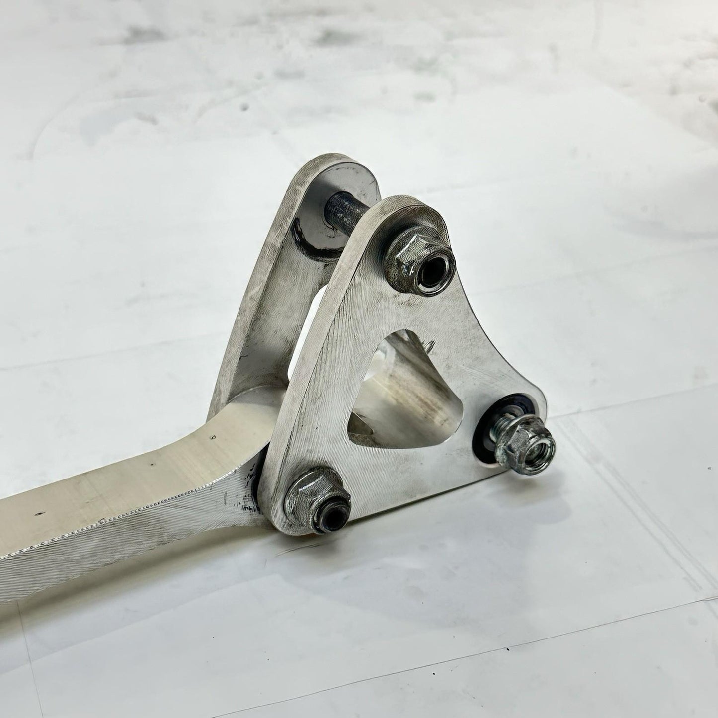 2009 - 2014 YAMAHA YZF R1 DOG BONE REAR SHOCK LINKAGE SUSPENSION LINK STOCK