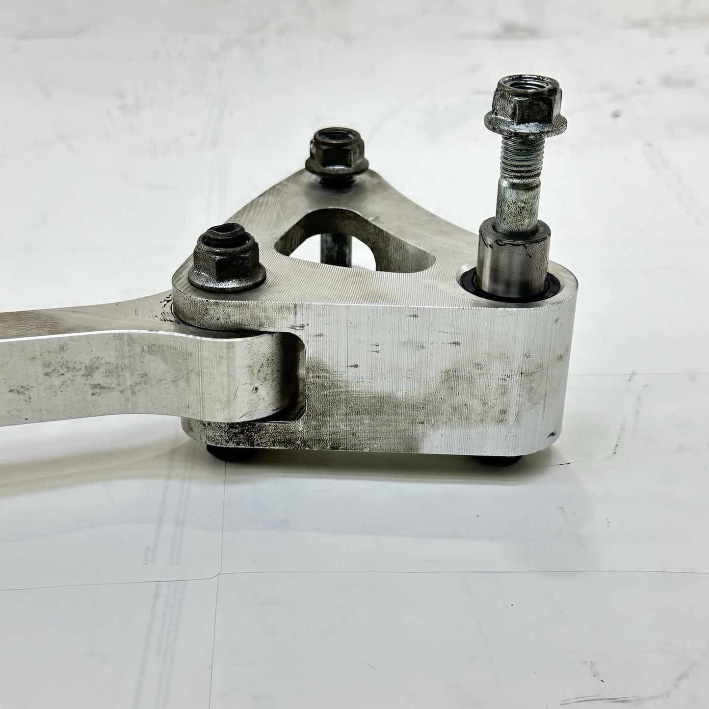 2009 - 2014 YAMAHA YZF R1 DOG BONE REAR SHOCK LINKAGE SUSPENSION LINK STOCK