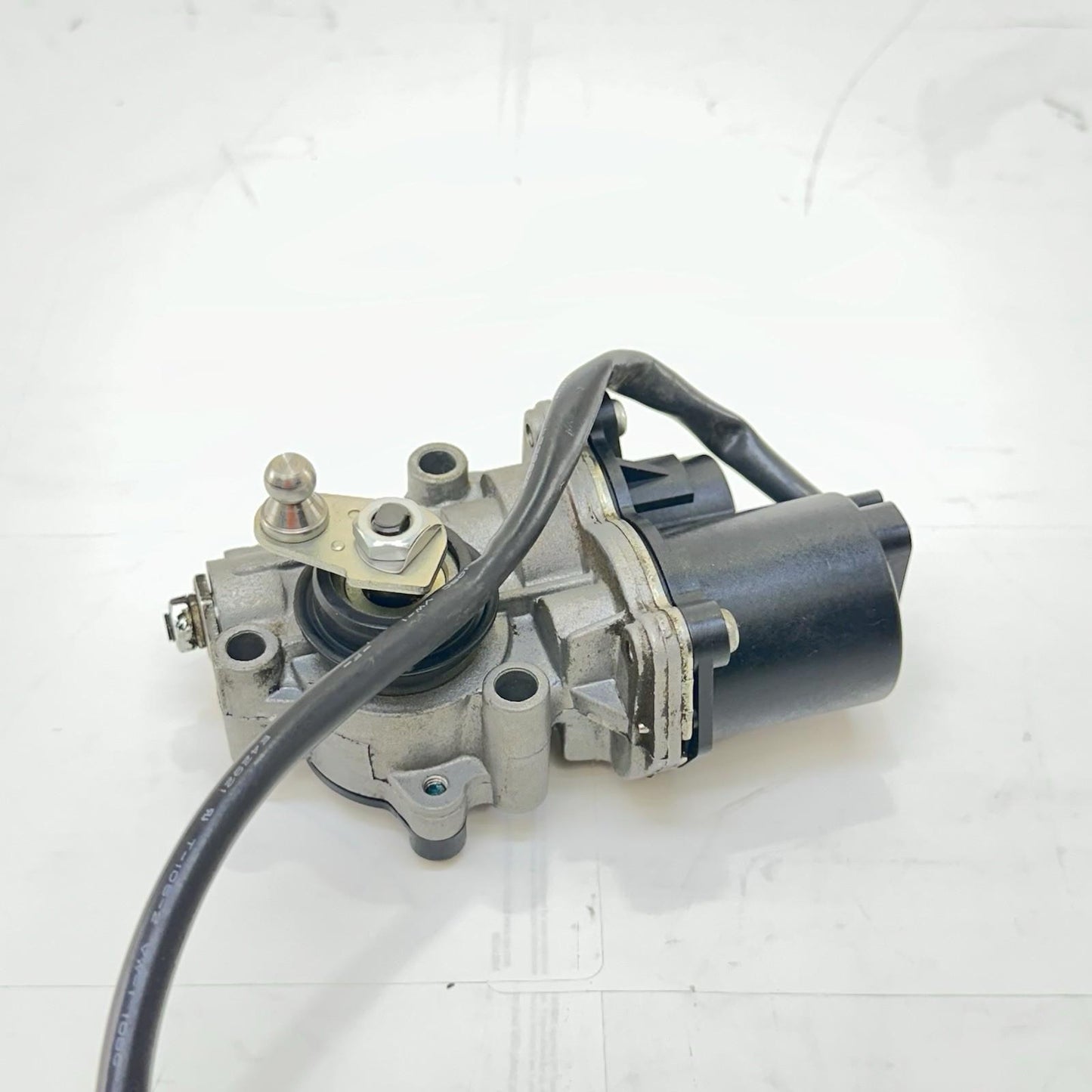 2009 - 2014 YAMAHA YZF R1 AIR BOX SERVO ACTUATOR INTAKE MOTOR BOLTS STOCK