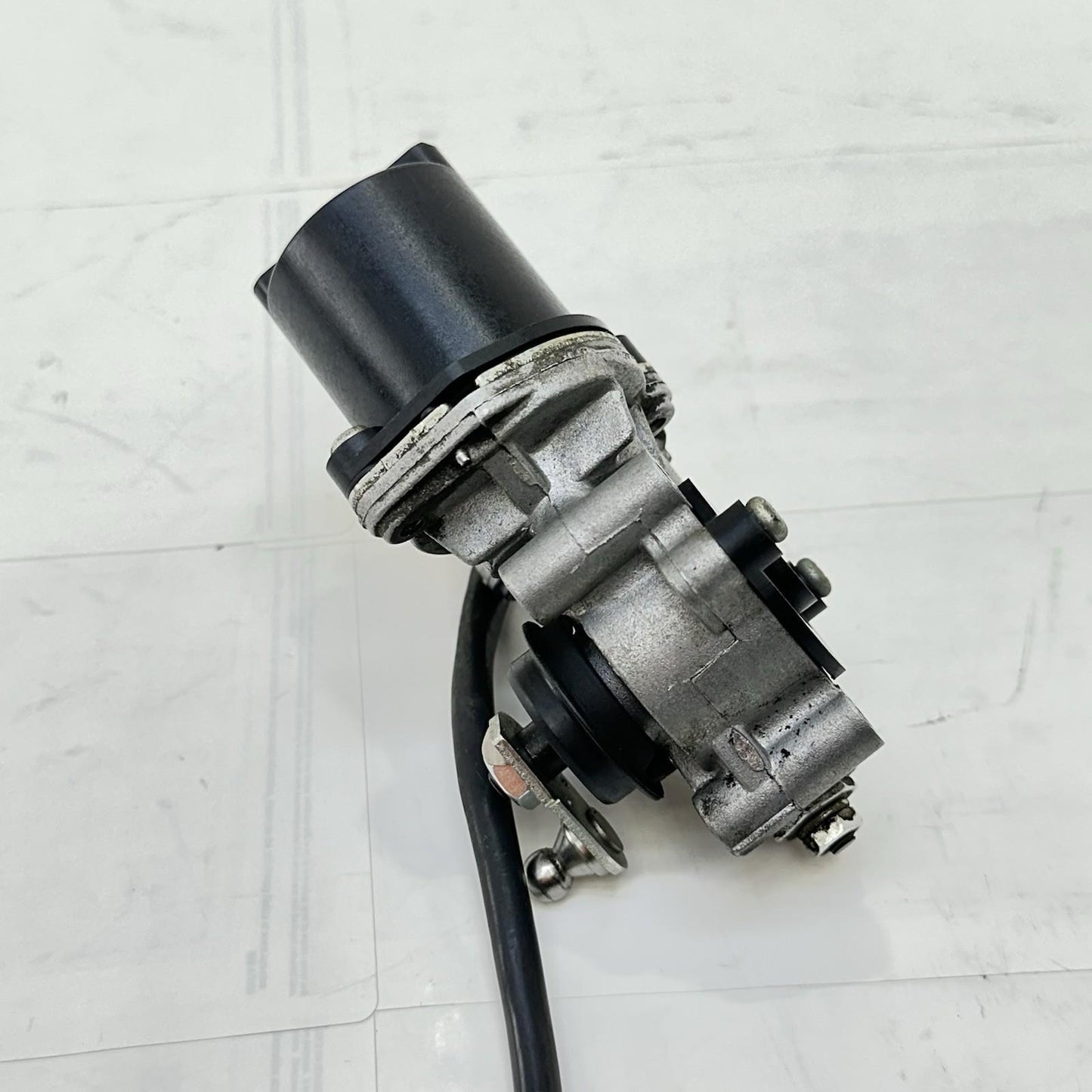 2009 - 2014 YAMAHA YZF R1 AIR BOX SERVO ACTUATOR INTAKE MOTOR BOLTS STOCK