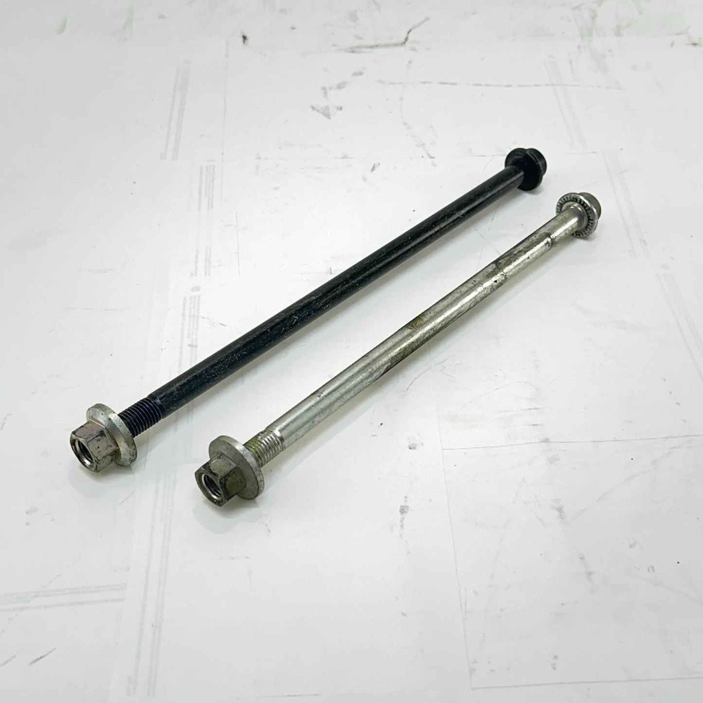 2009 - 2014 YAMAHA YZF R1 ENGINE BOLTS CRASH GUARDS MOTOR HARDWARE MOUNTING SET