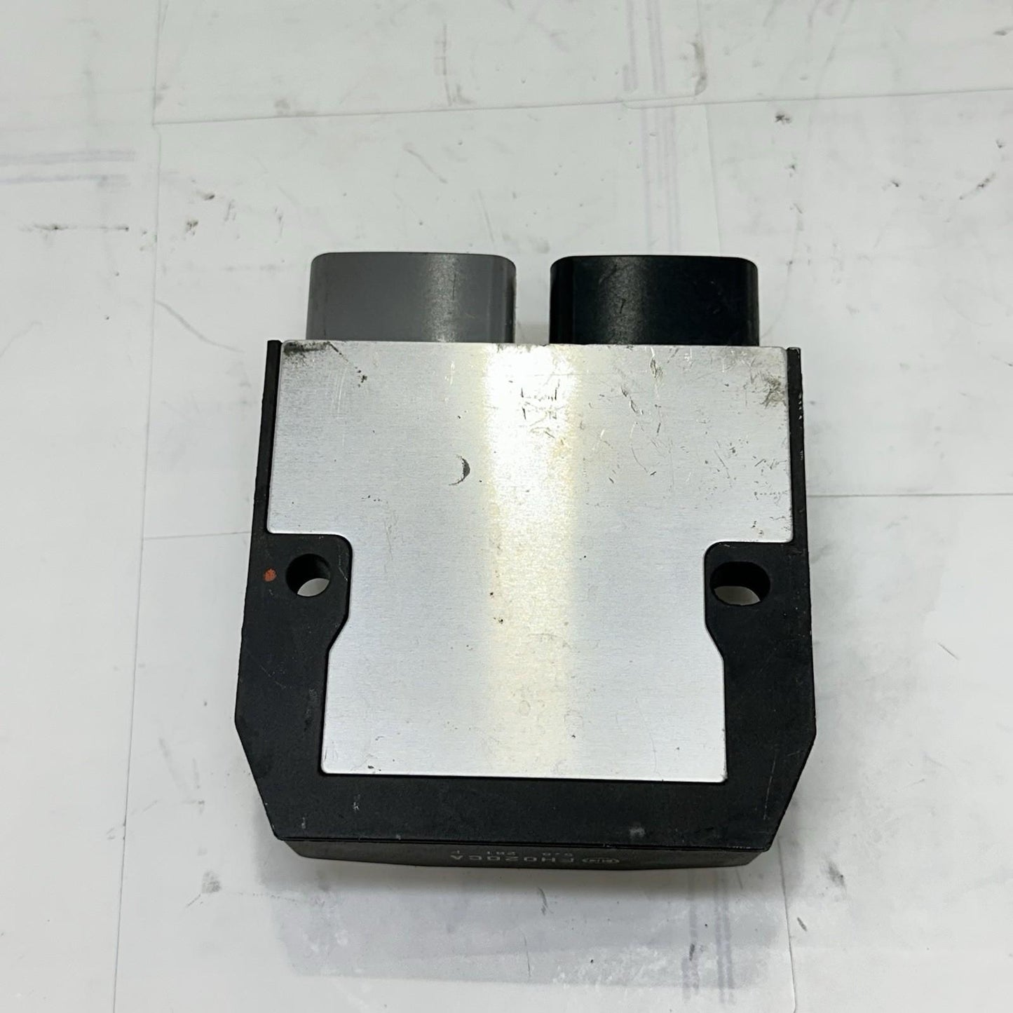 2009 - 2014 YAMAHA YZF R1 VOLTAGE REGULATOR RECTIFIER STOCK