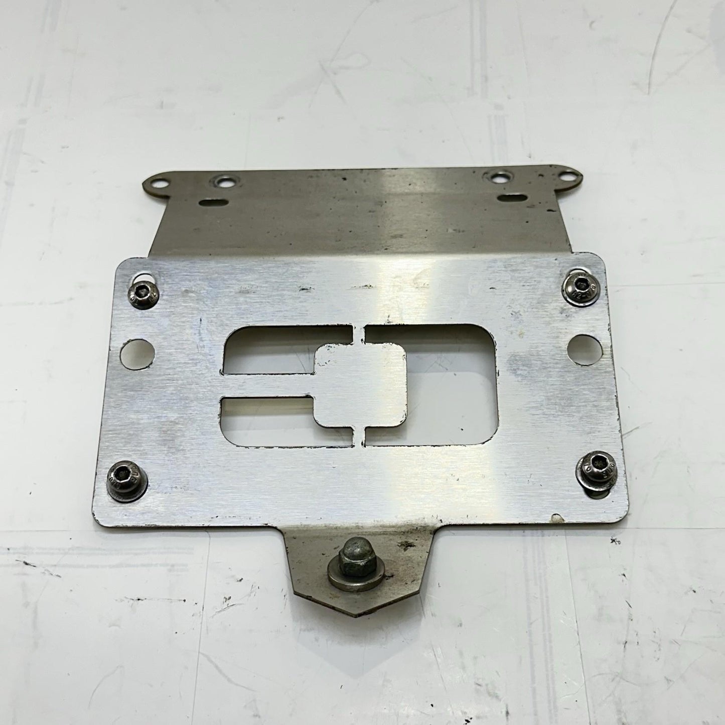 2009 - 2014 YAMAHA YZF R1 LICENSE PLATE MOUNT BRACKET HOLDER COMPETITION WERKES